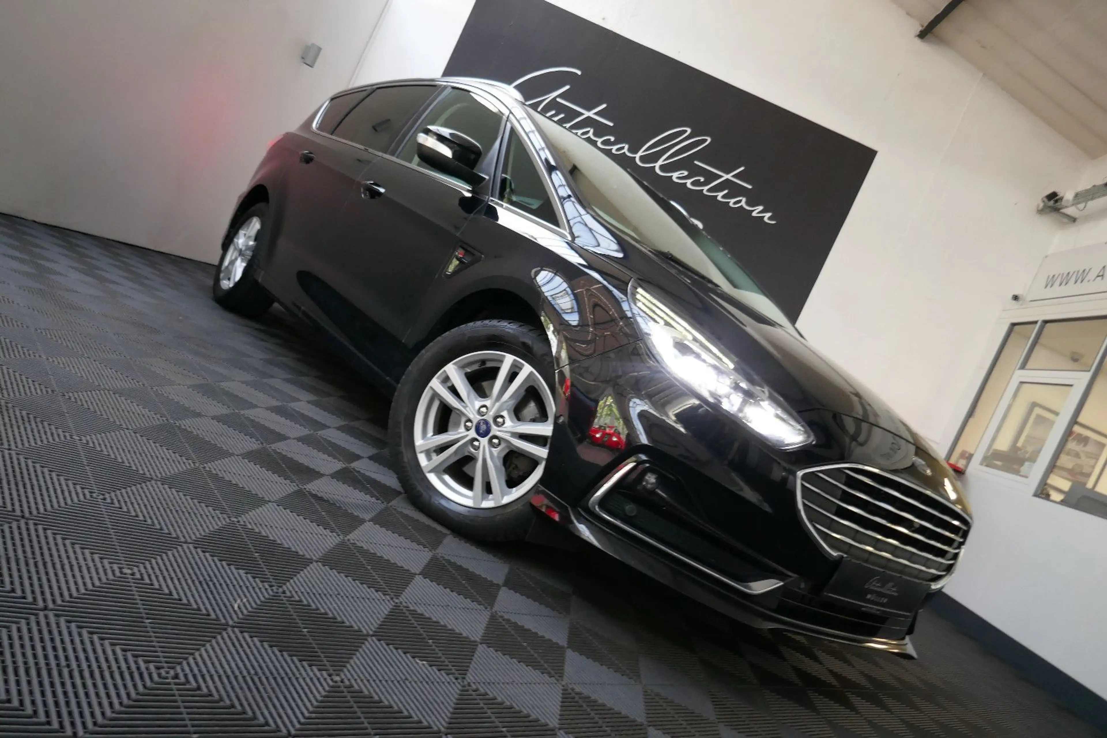 Ford S-Max Titanium *7 Sitzer*Spurhalte*Tempo*Kam* — photo 2
