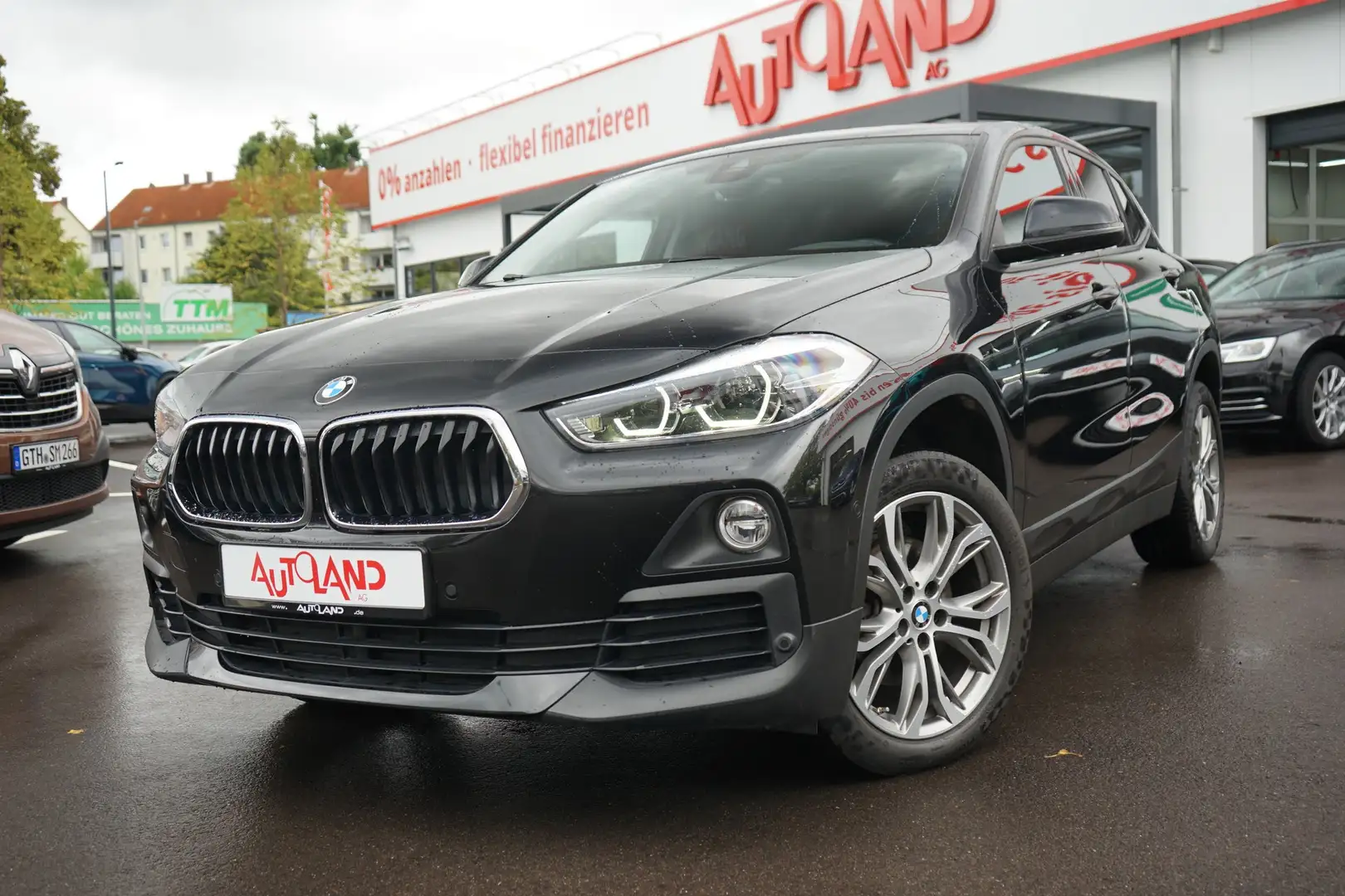 BMW X2 sDrive 18 d Advantage LED Navi Panorama PDC Zwart - 2