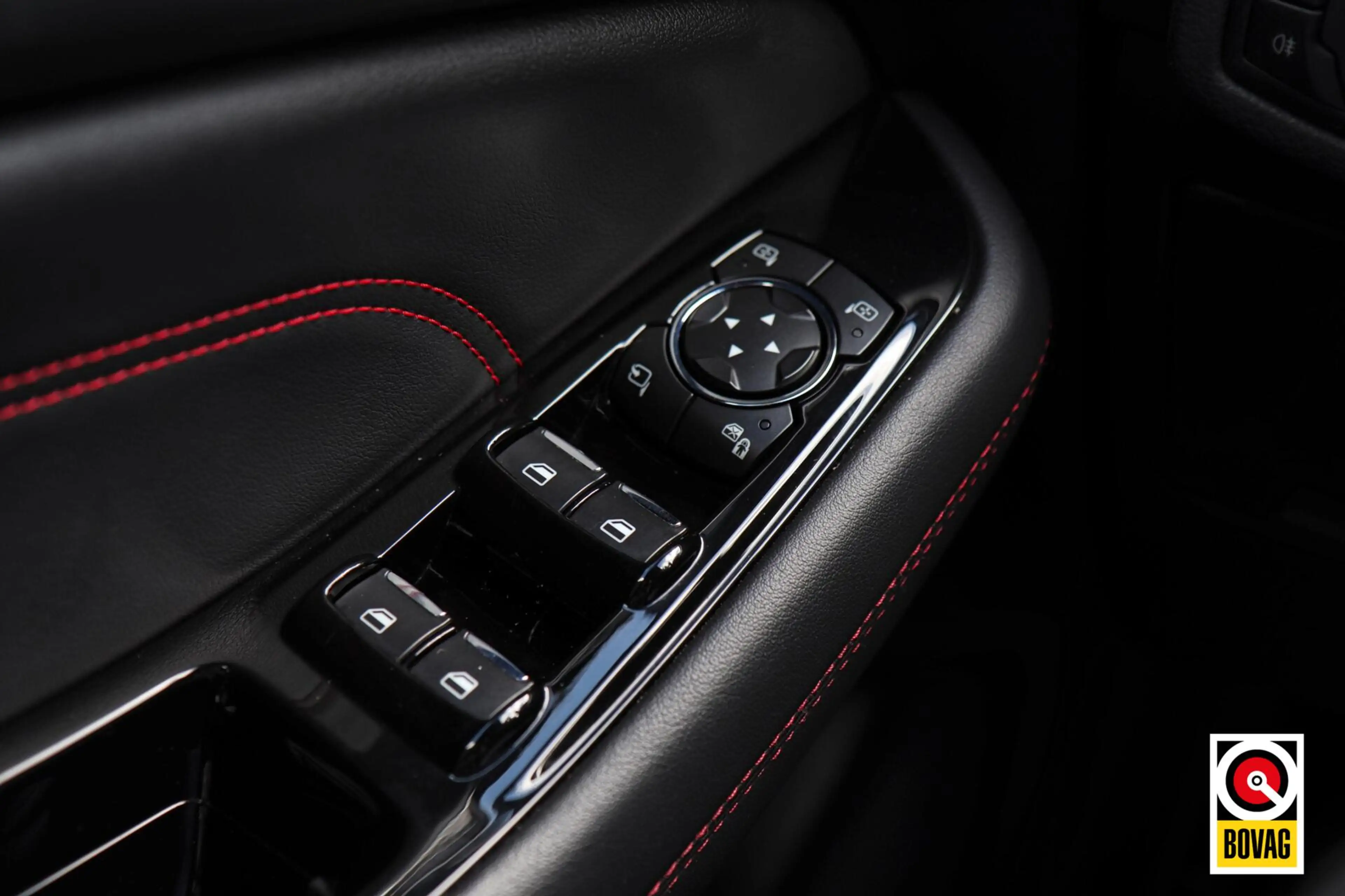 Ford S-Max 2.5i HEV 7P ST-Line |LED|PANODAK|CAMERA|MEMORY|STO — photo 22