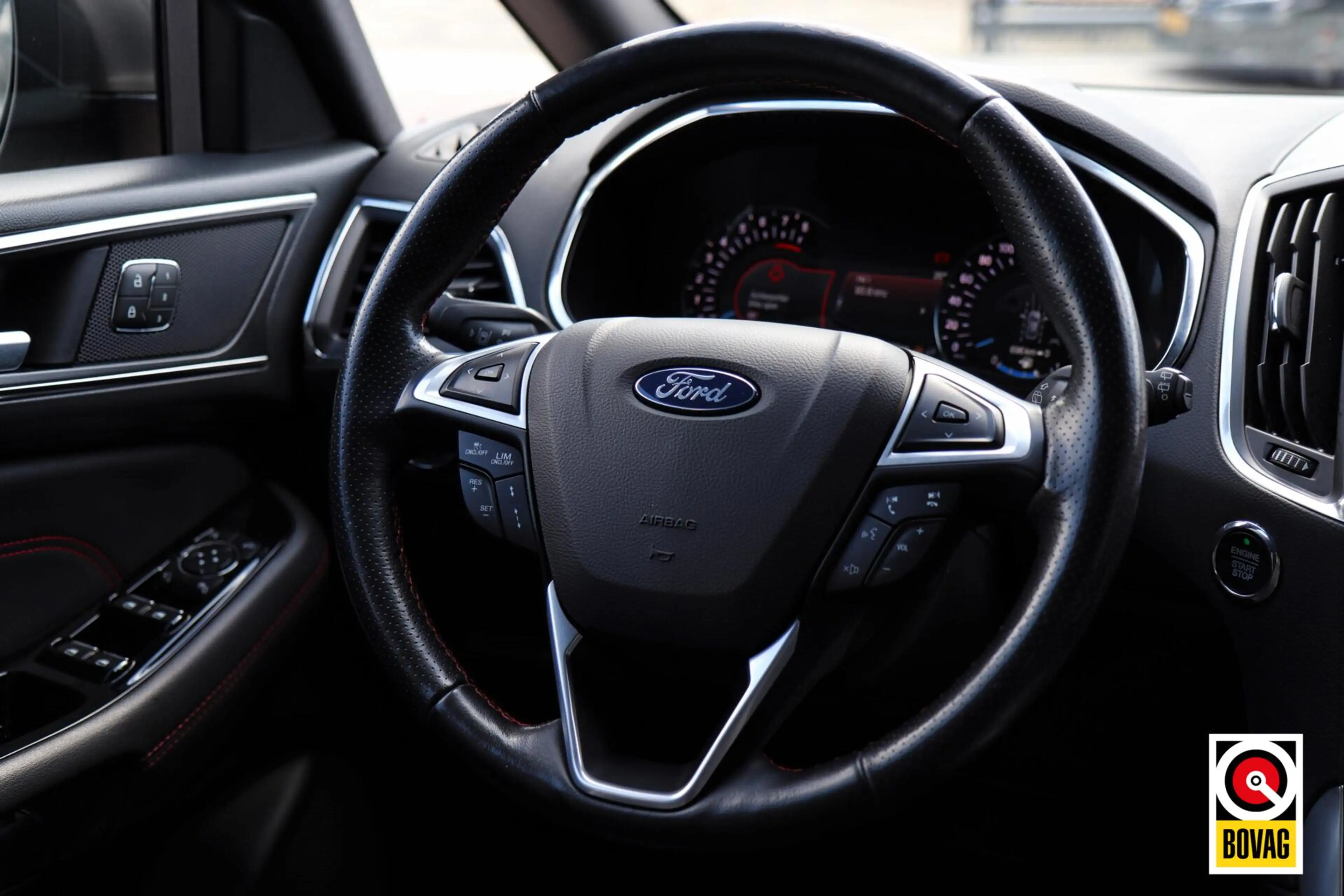 Ford S-Max 2.5i HEV 7P ST-Line |LED|PANODAK|CAMERA|MEMORY|STO — photo 14