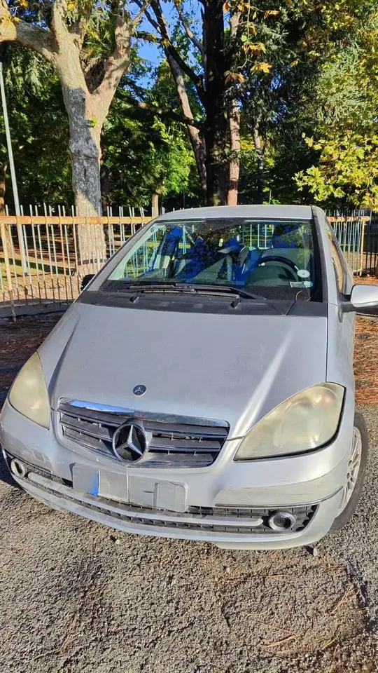 Mercedes-Benz 180 classe A — photo 1 of 7