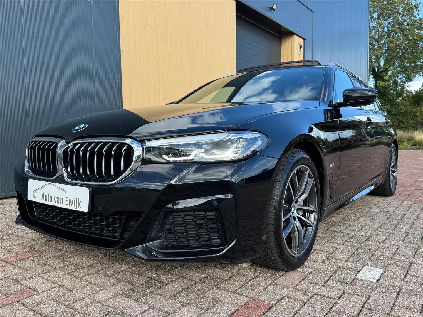 BMW 530 5-Serie Touring (g31) 530i 252pk xDrive Business E Noir - 1