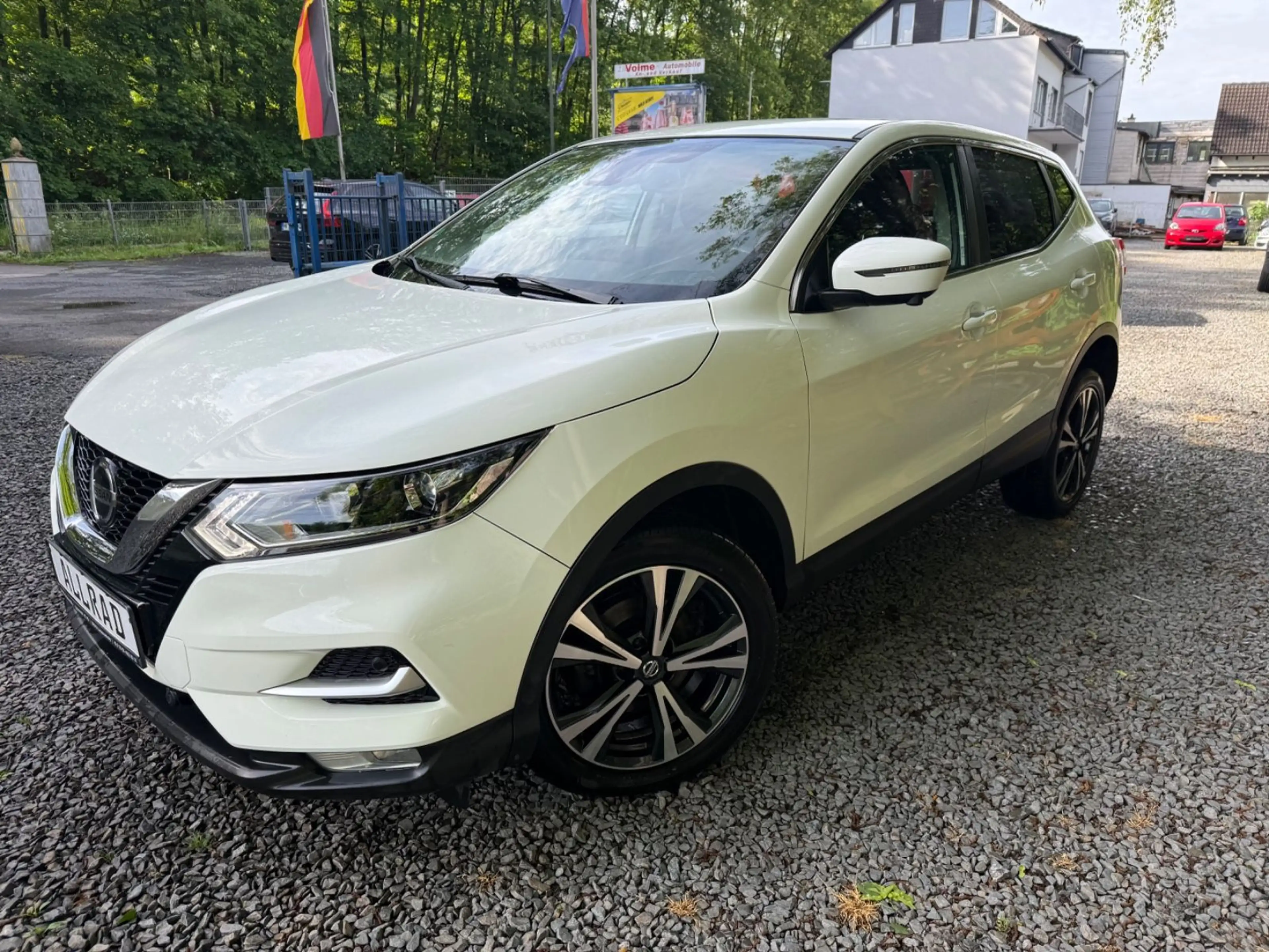 Nissan Qashqai N-Connecta 4x4 Navi 360 Kamera — photo 7