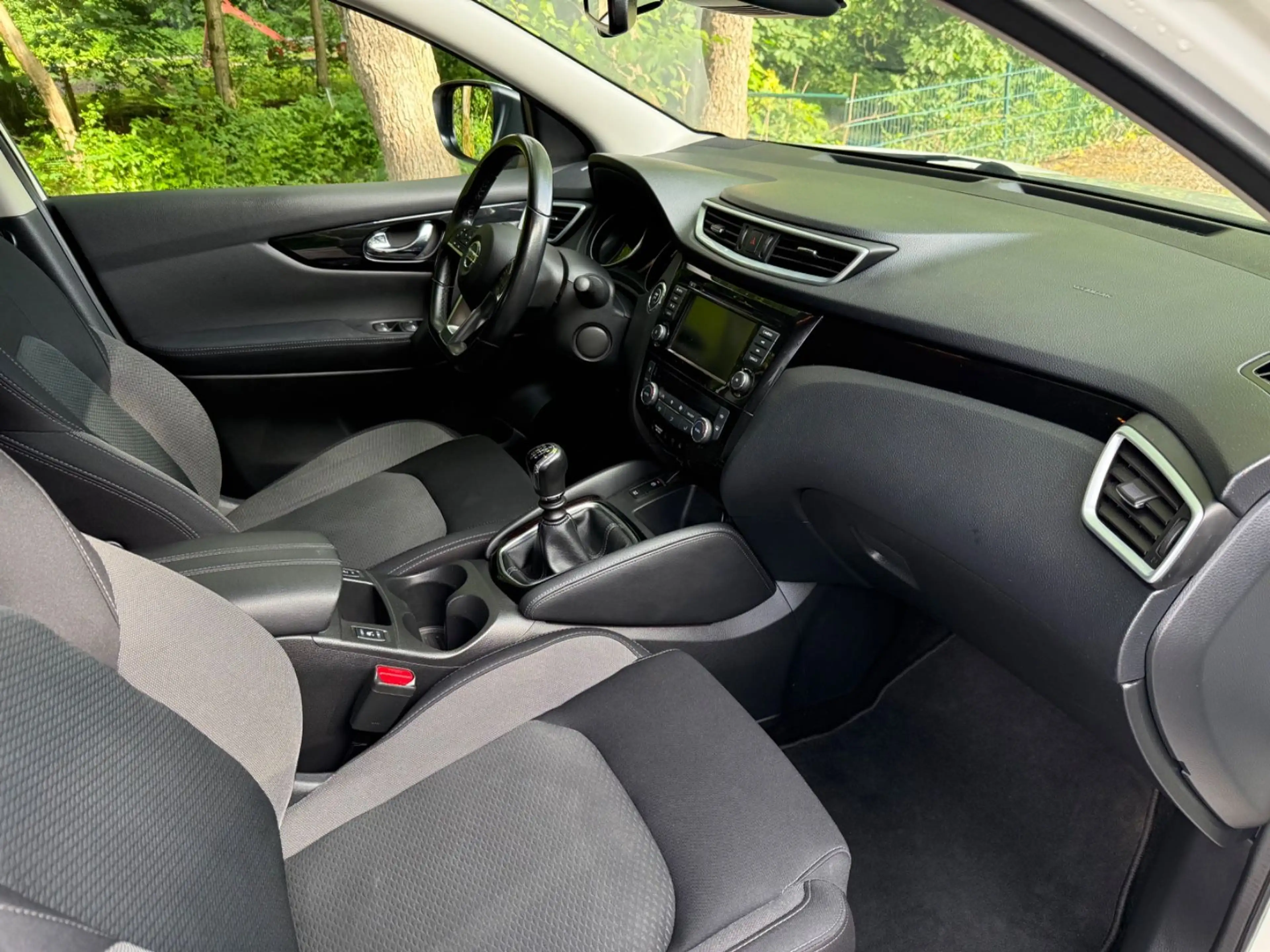 Nissan Qashqai N-Connecta 4x4 Navi 360 Kamera — photo 15