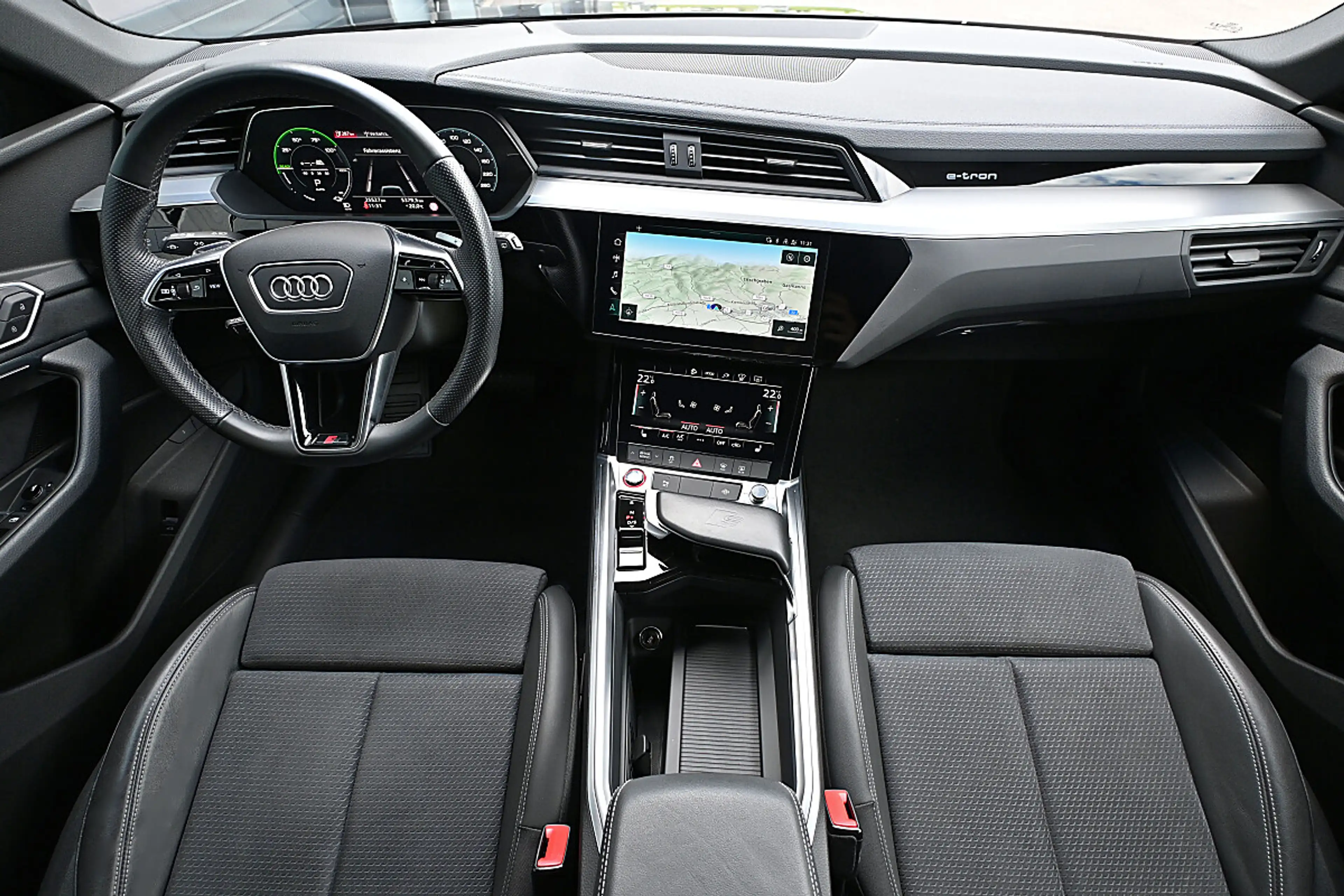 Audi e-tron quattro 95kWh S ACC, HeadUp, 360 CAM, MatrixLED... — photo 13
