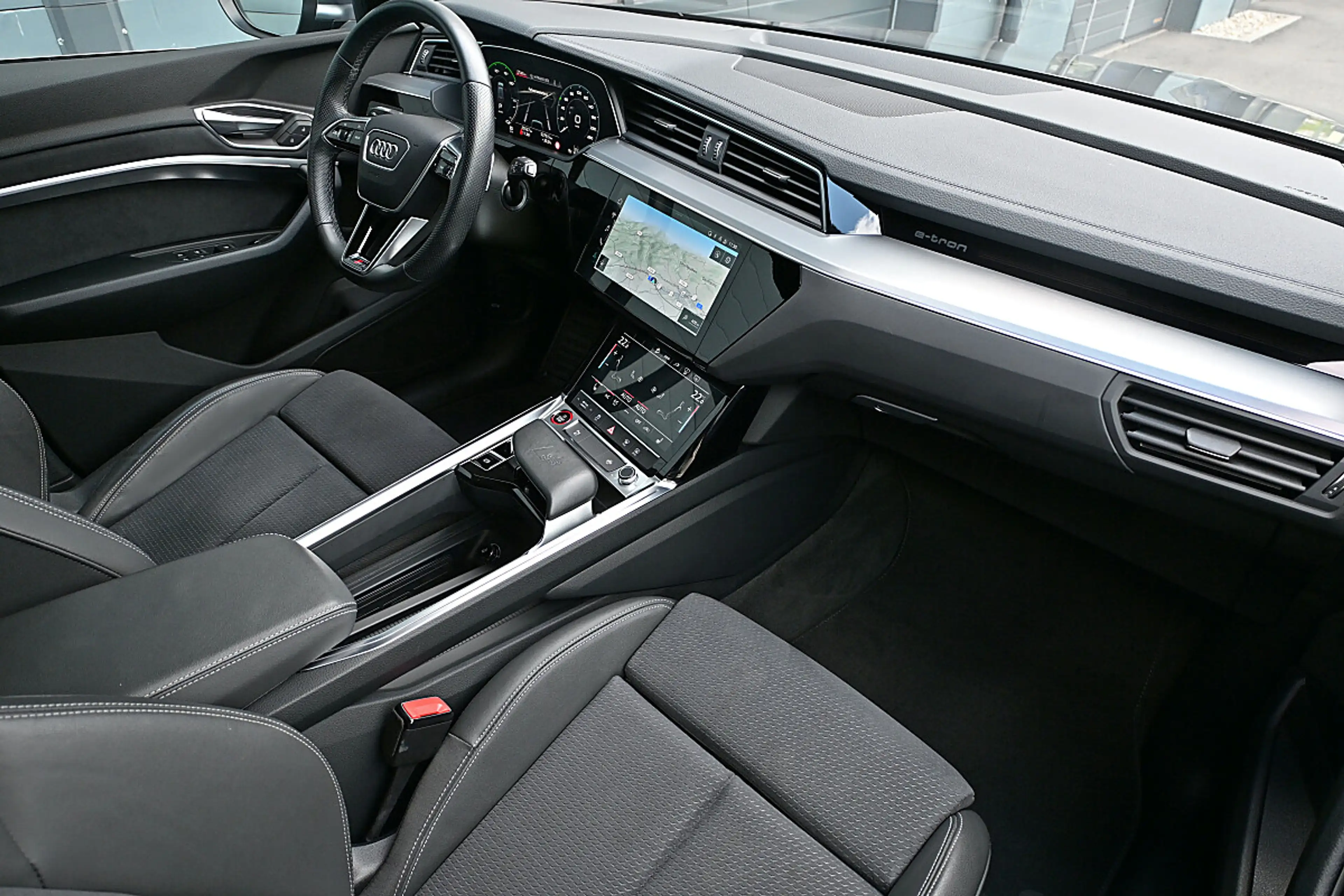 Audi e-tron quattro 95kWh S ACC, HeadUp, 360 CAM, MatrixLED... — photo 5