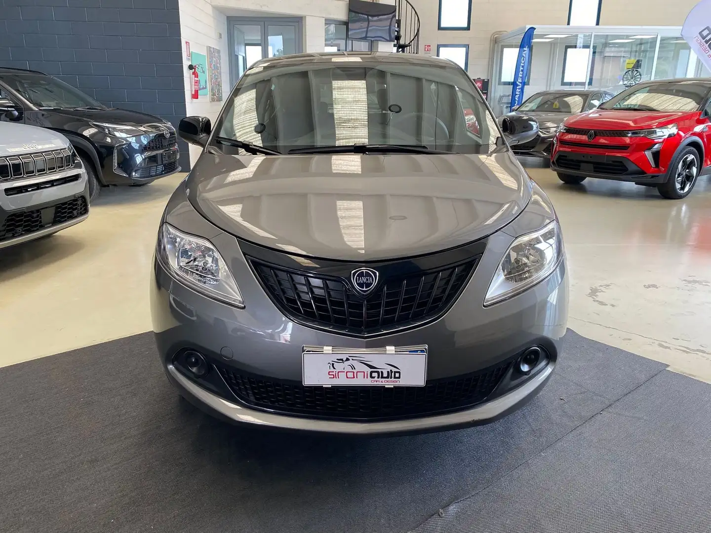 Lancia Ypsilon 1.0 FireFly 5 porte S&S Hybrid Oro - PROMO SIRONI Gris - 2