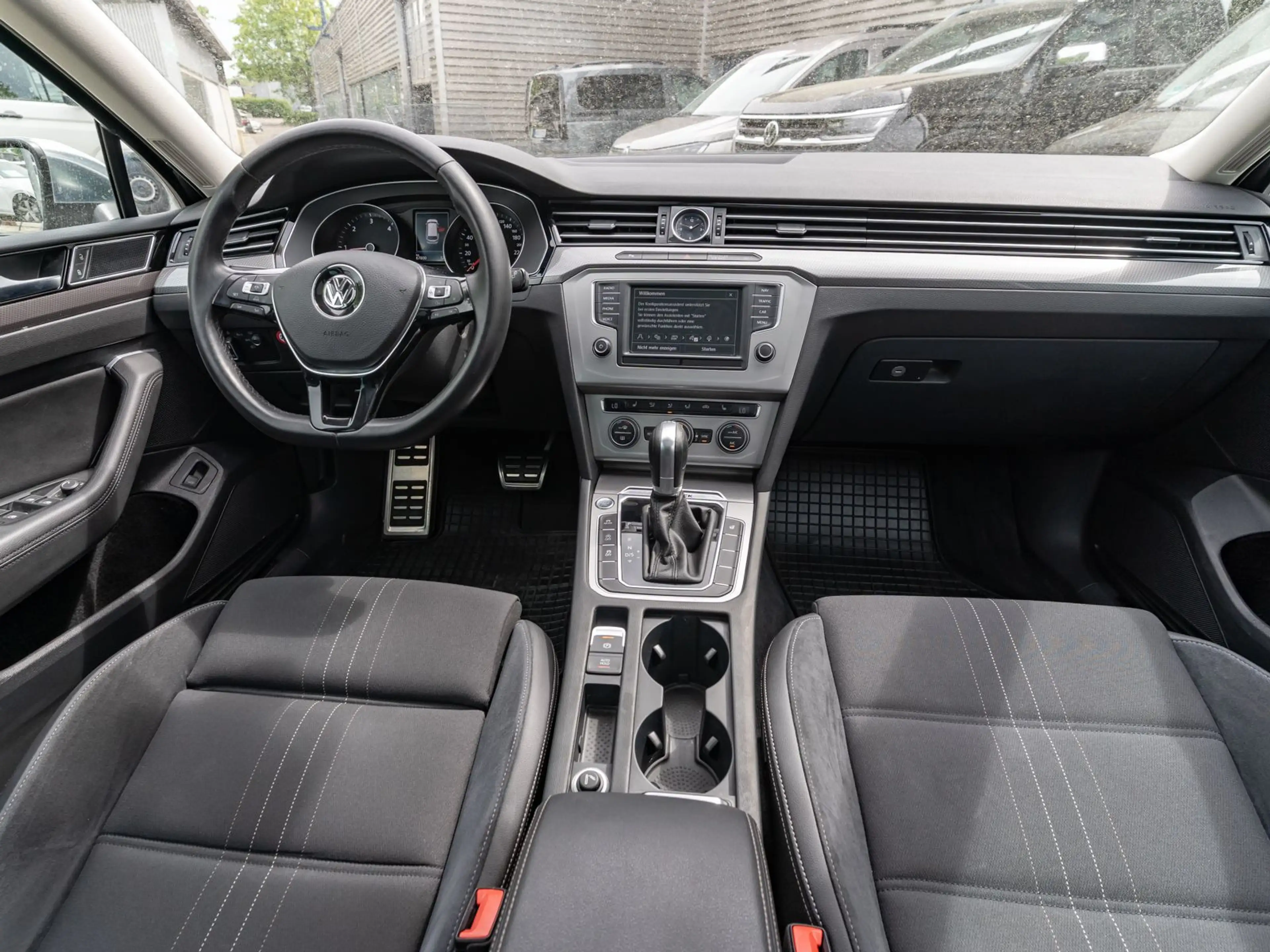 Volkswagen Passat Alltrack Passat Variant Alltrack 2.0 TDI 4M DSG HUD AHK — photo 7