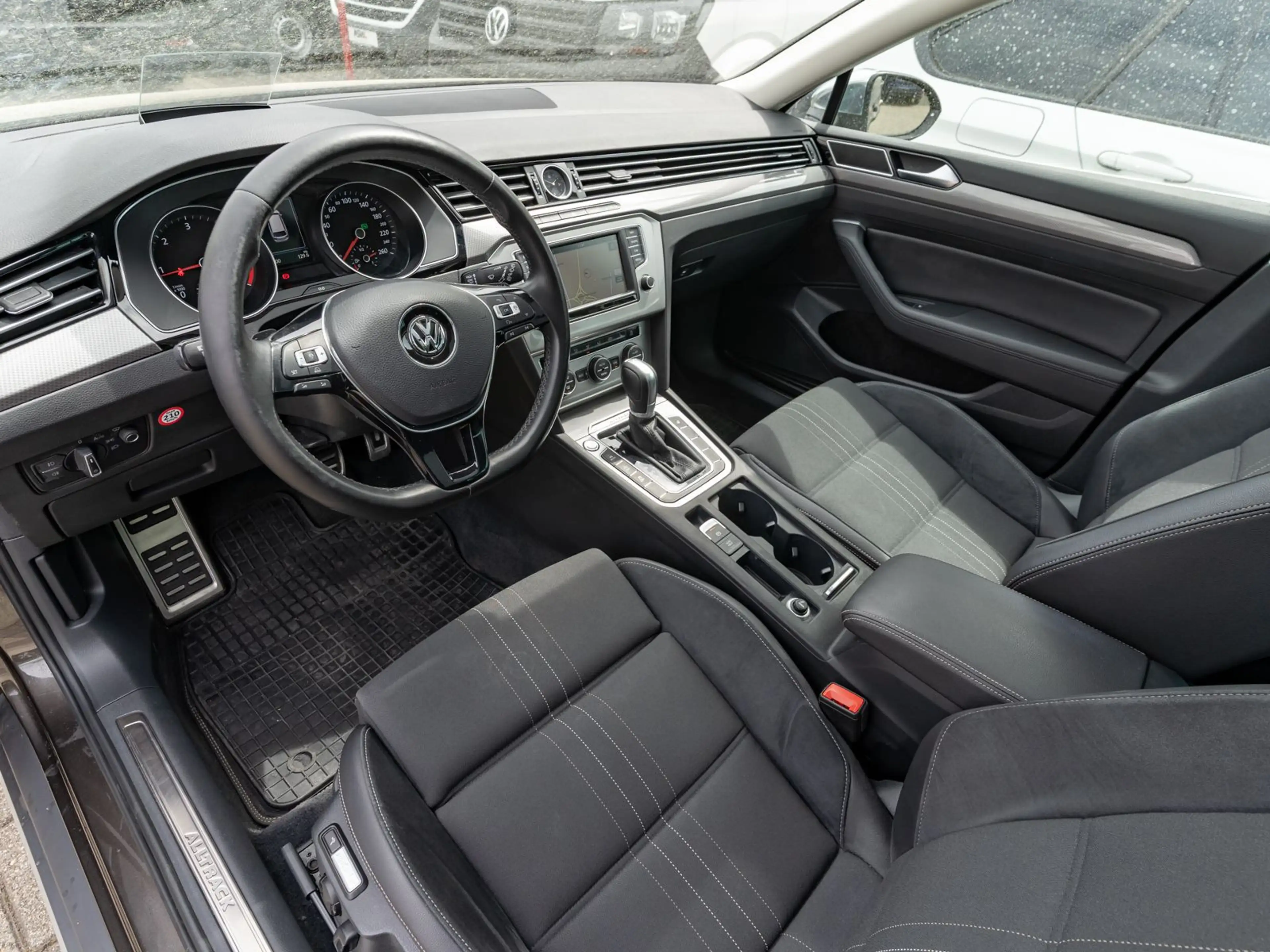 Volkswagen Passat Alltrack Passat Variant Alltrack 2.0 TDI 4M DSG HUD AHK — photo 12