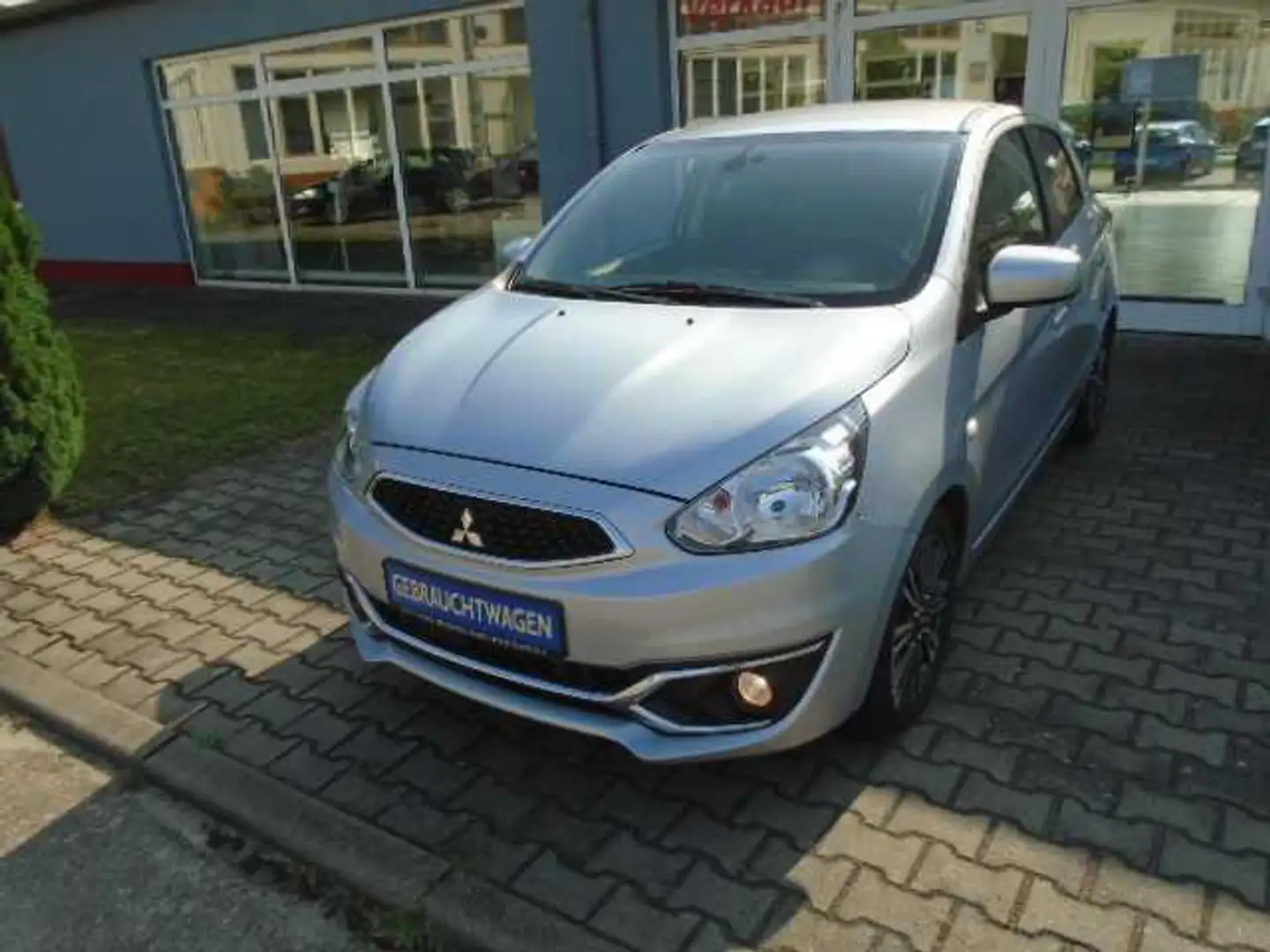 Mitsubishi Space Star Edition 1.2 MIVEC ClearTec 5-Gang Silber - 1