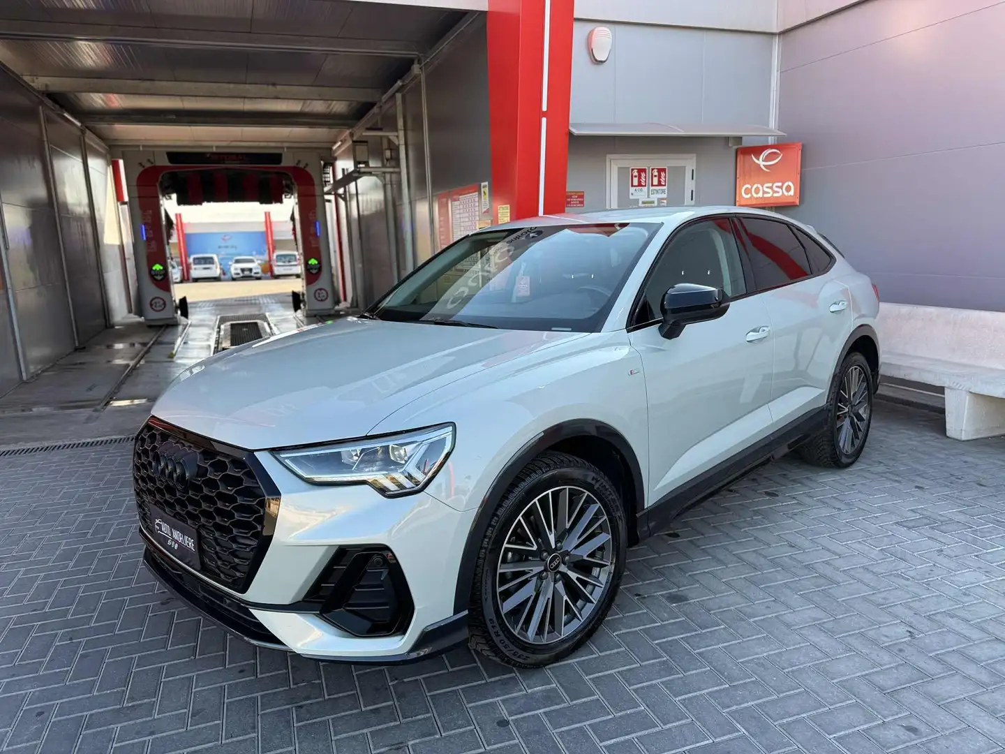 Audi Q3 Q3 2019 SPB 35 tdi S line s-tronic IDENTITY BLACK Grijs - 2