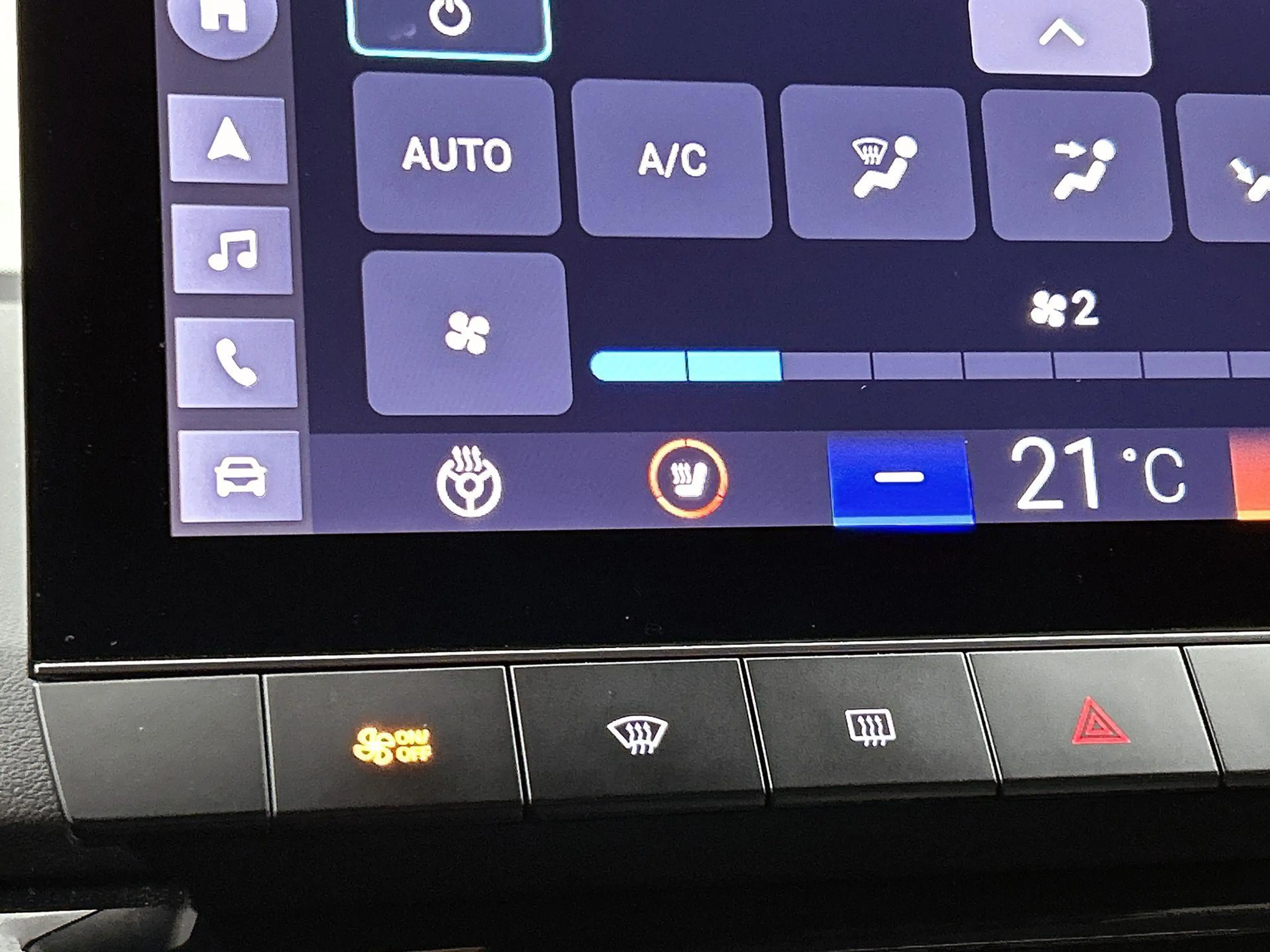 MG MG4 Luxury 64 kWh LM Velgen | Trekhaak | Climate Contr — photo 8