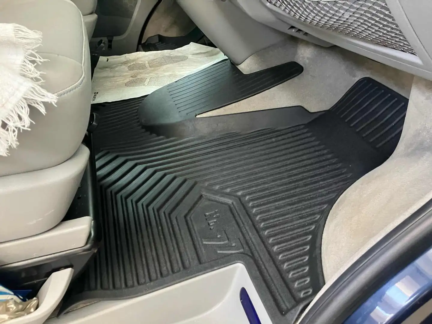 Volkswagen California T5.1 2.0 TDI 140CV M6 Beach trattabile! Bleu - 2