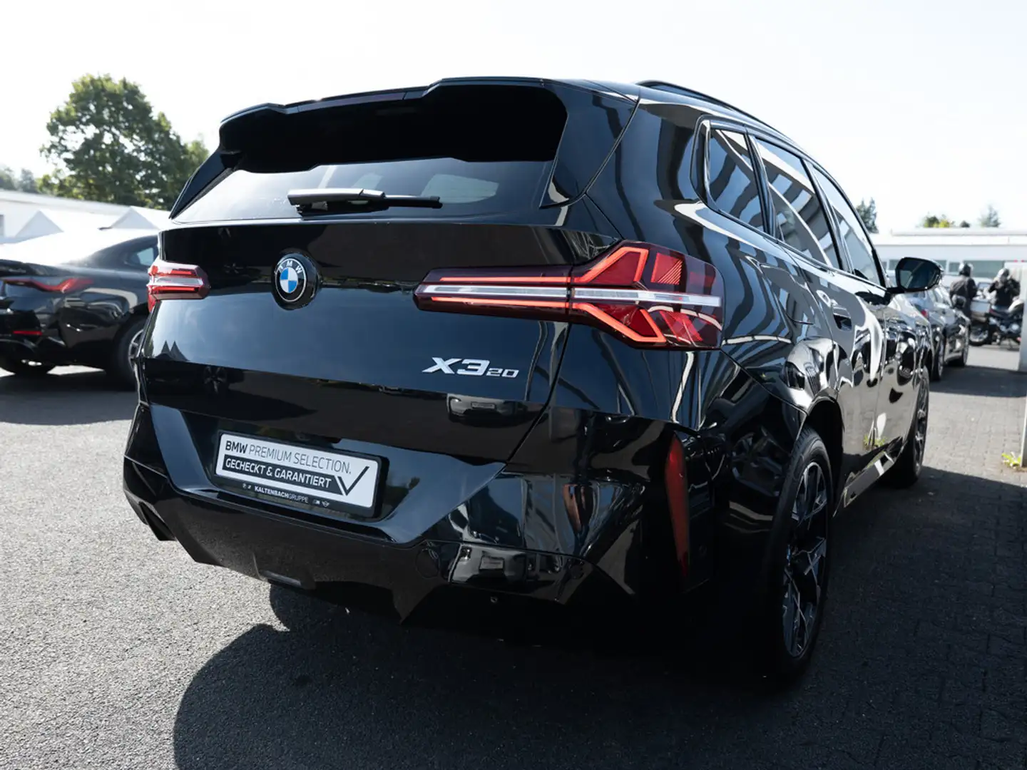 BMW X3 xDrive 20i M-Sport AHK 360° HUD H/K ACC Schwarz - 2