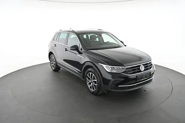 Volkswagen Tiguan view 10