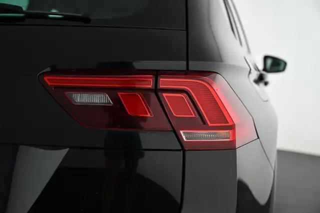 Volkswagen Tiguan view 14