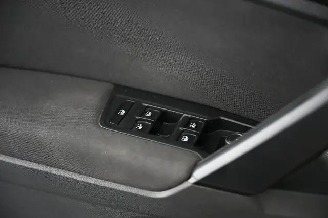 Volkswagen Tiguan view 29