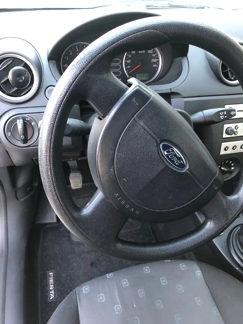 Ford Fiesta Fiesta 1.3 Style Grijs - 2