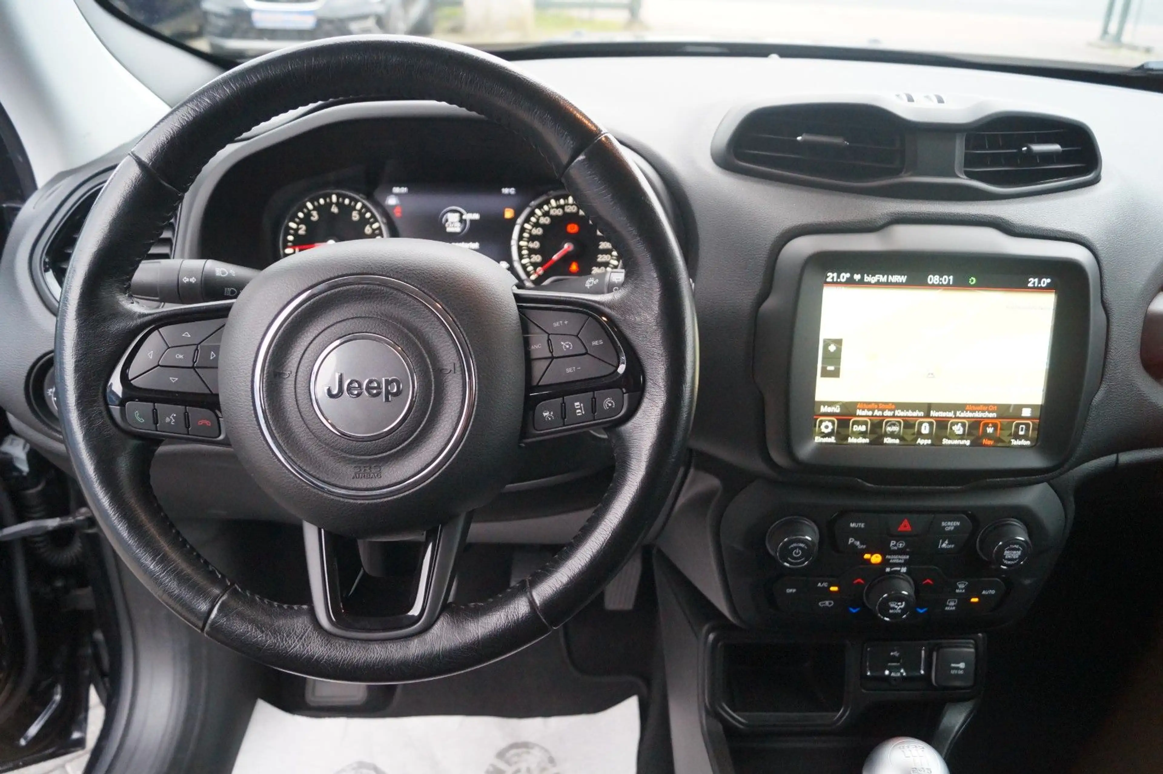 Jeep Renegade Limited *Kamera*Navi*Allwetter*Totwinke — photo 7