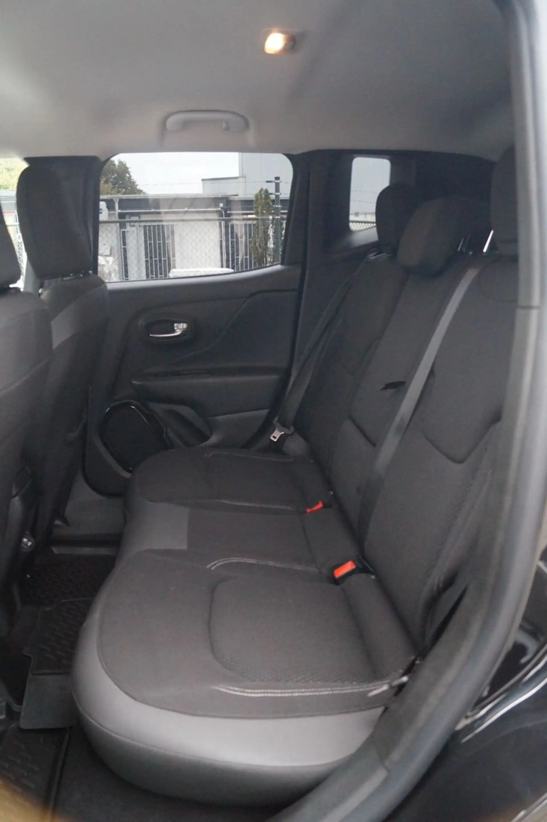 Jeep Renegade Limited *Kamera*Navi*Allwetter*Totwinke — photo 15