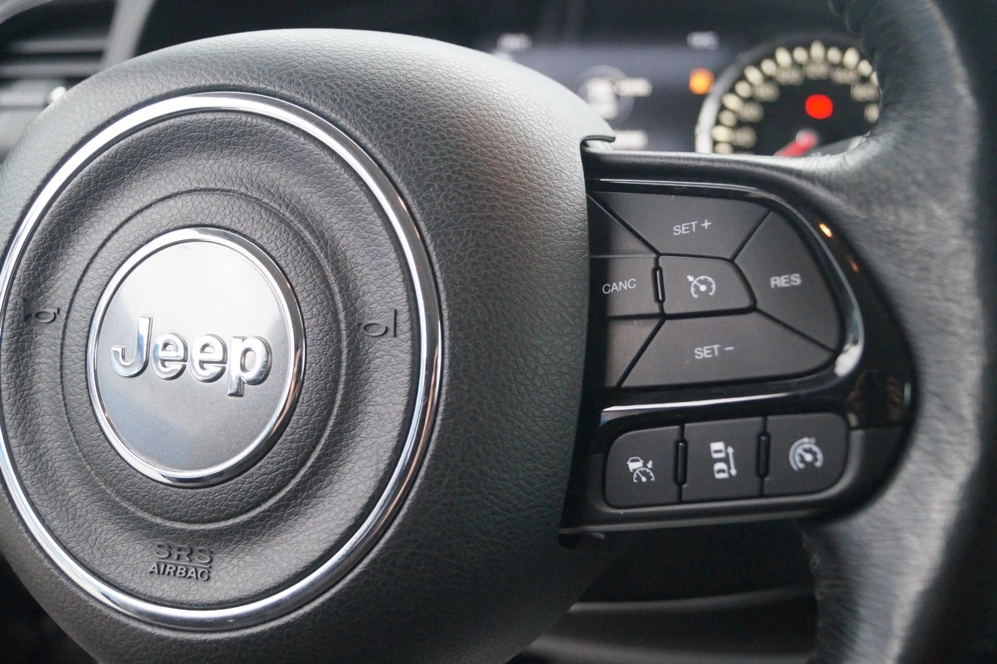 Jeep Renegade Limited *Kamera*Navi*Allwetter*Totwinke — photo 8