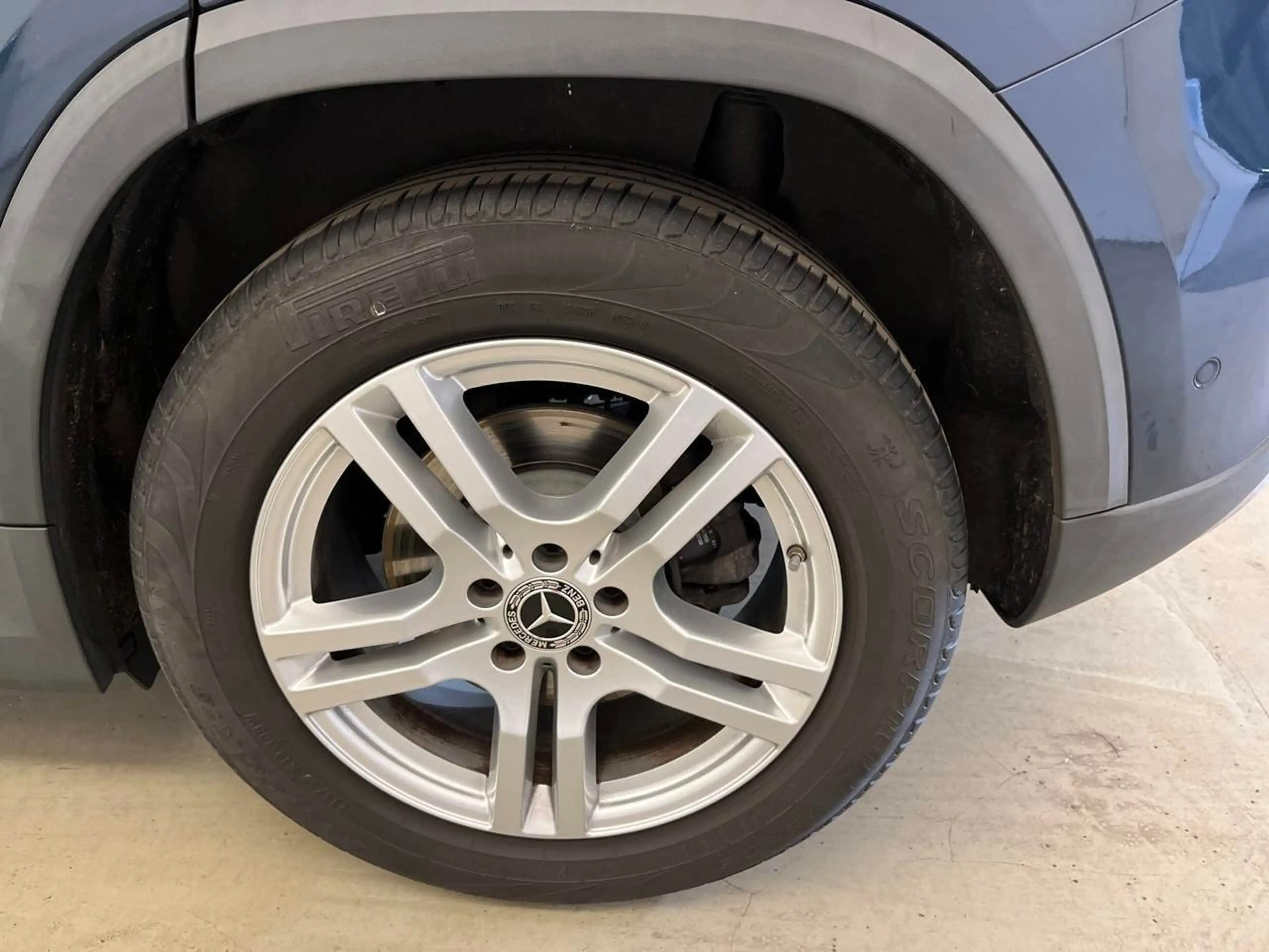 Mercedes-Benz GLA 220 d 4Matic Progressive Pano S-Dach SpoSi — photo 11