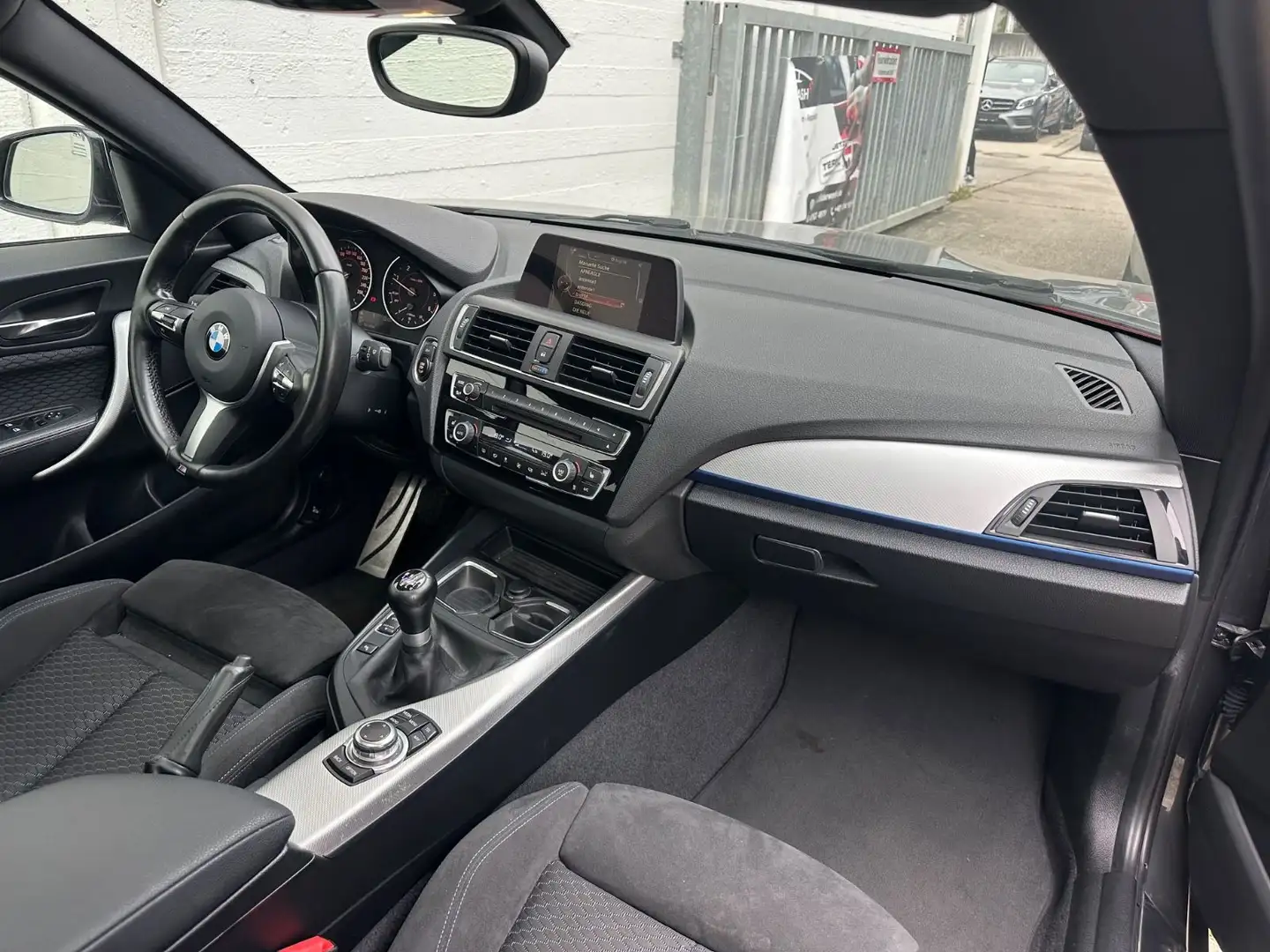 BMW 218 2 Coupe M-Paket NAVI SZH GSD PDC Grau - 2