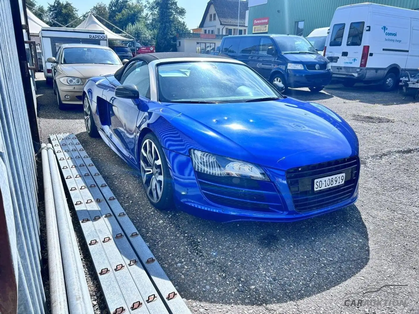 Audi R8 R8 Spyder 5.2 FSI quattro R tronic schweizer EZ Blau - 2