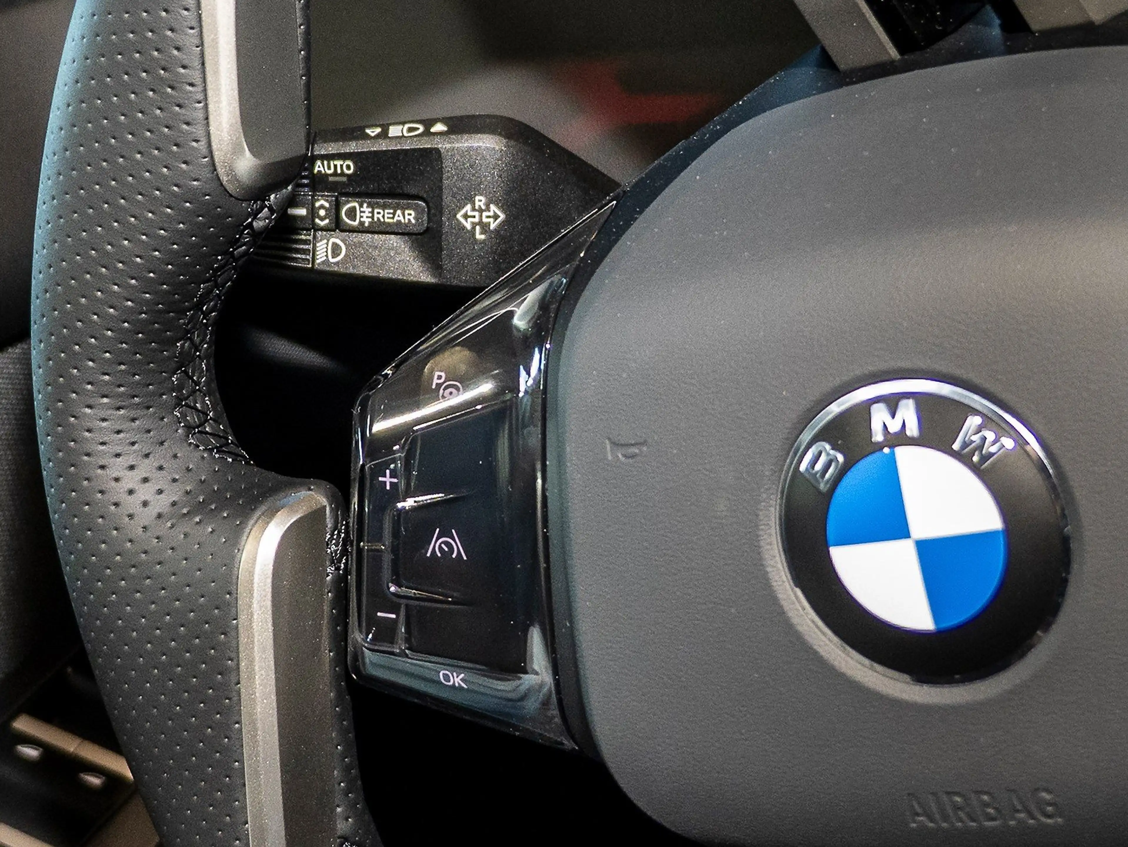 BMW i3 50 xDrive SOFORT 6.100 EUR ERSPARNIS — photo 9