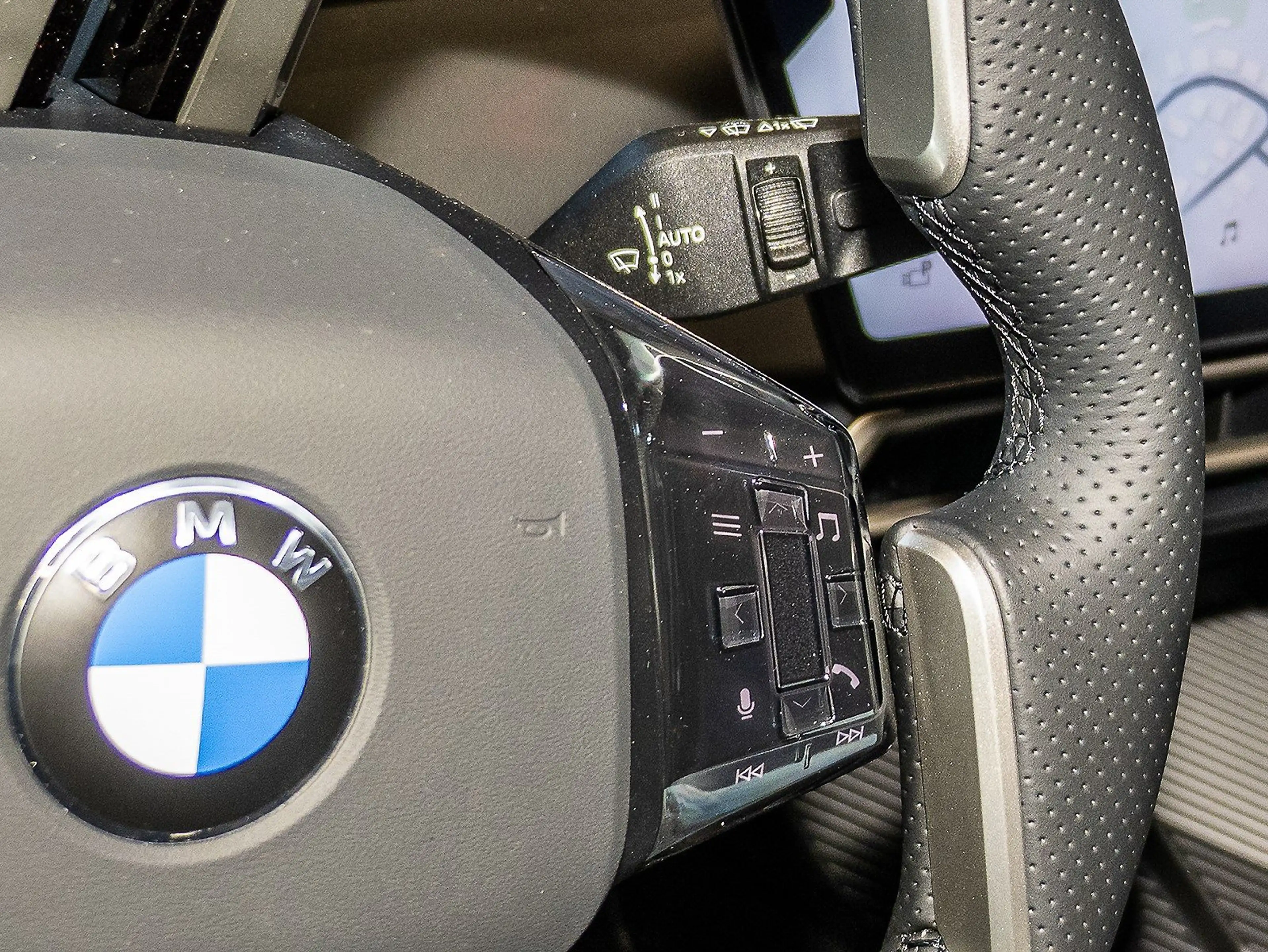 BMW i3 50 xDrive SOFORT 6.100 EUR ERSPARNIS — photo 10