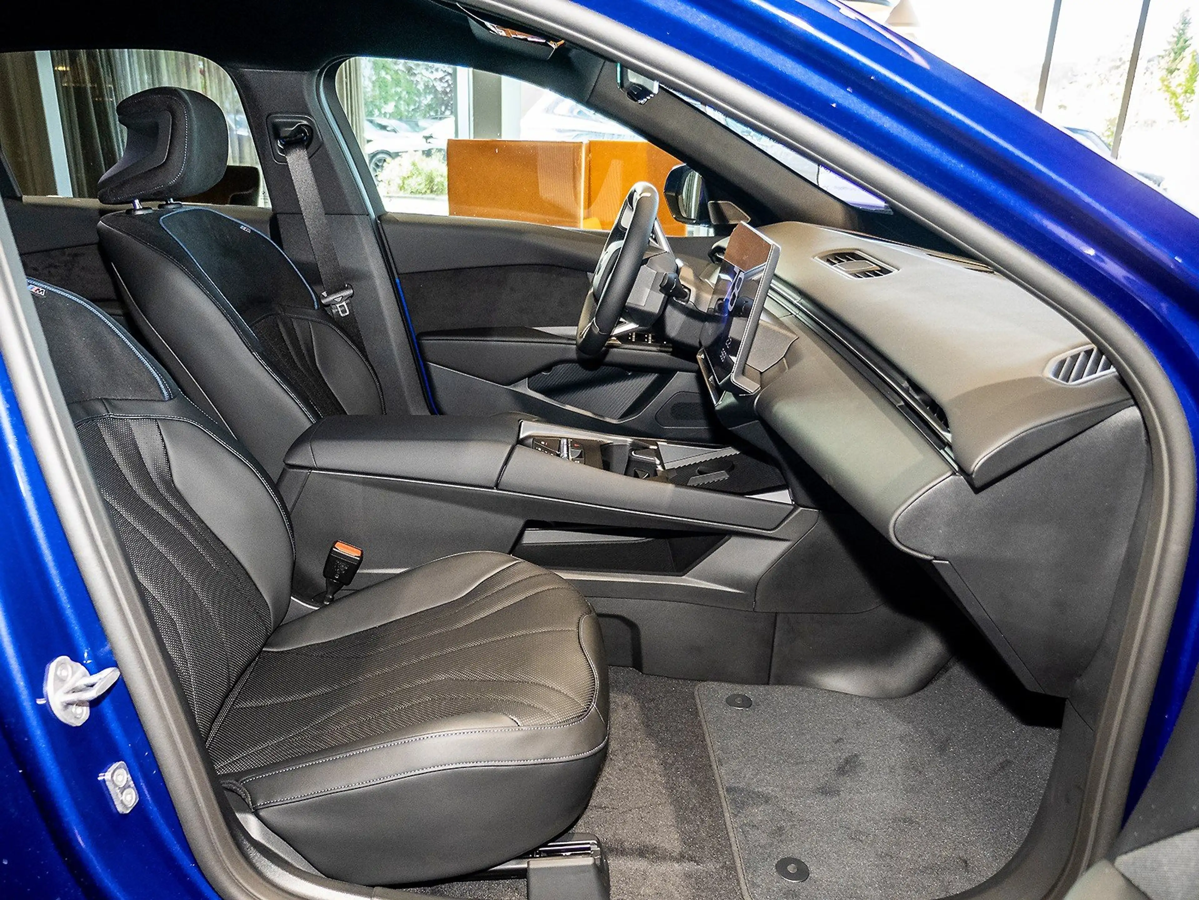 BMW i3 50 xDrive SOFORT 6.100 EUR ERSPARNIS — photo 4