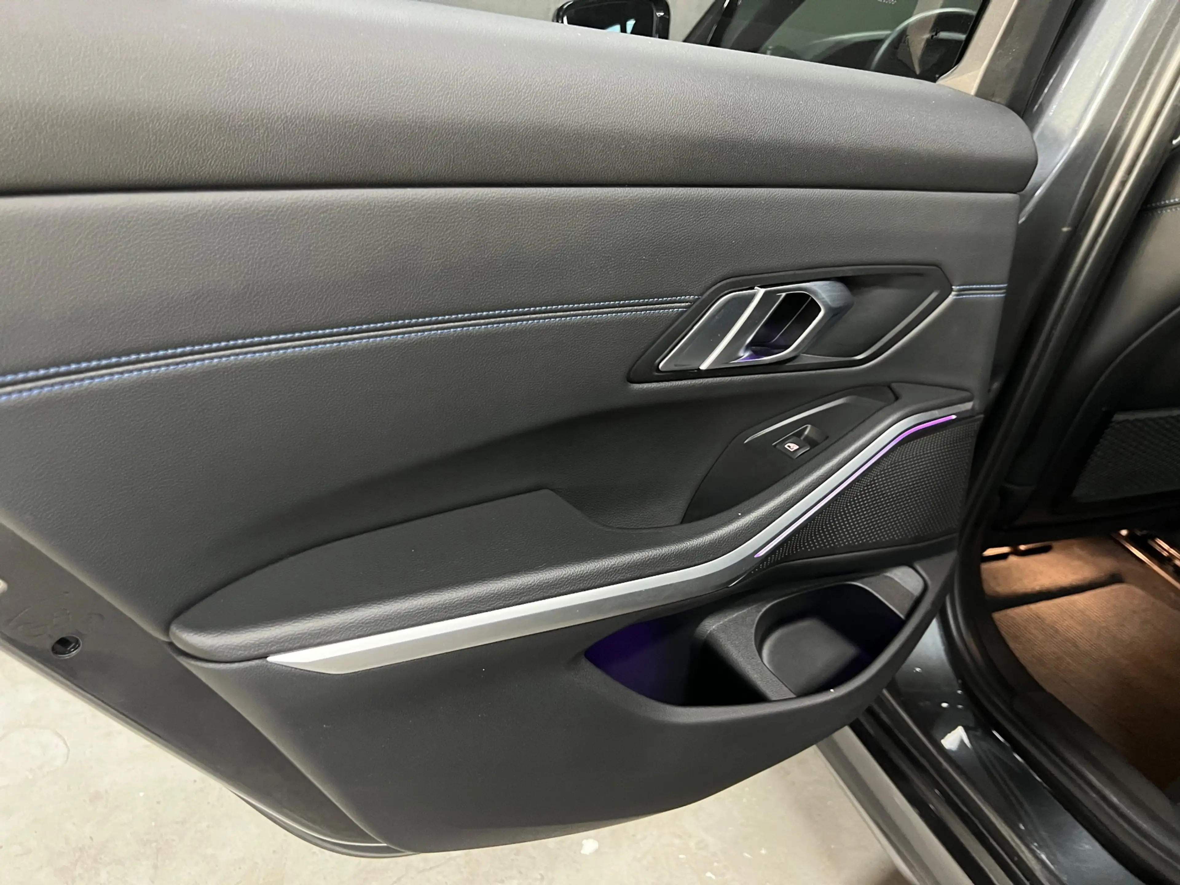 BMW 330 3-serie 330e High Executive | Camera | Alcantara | — photo 39