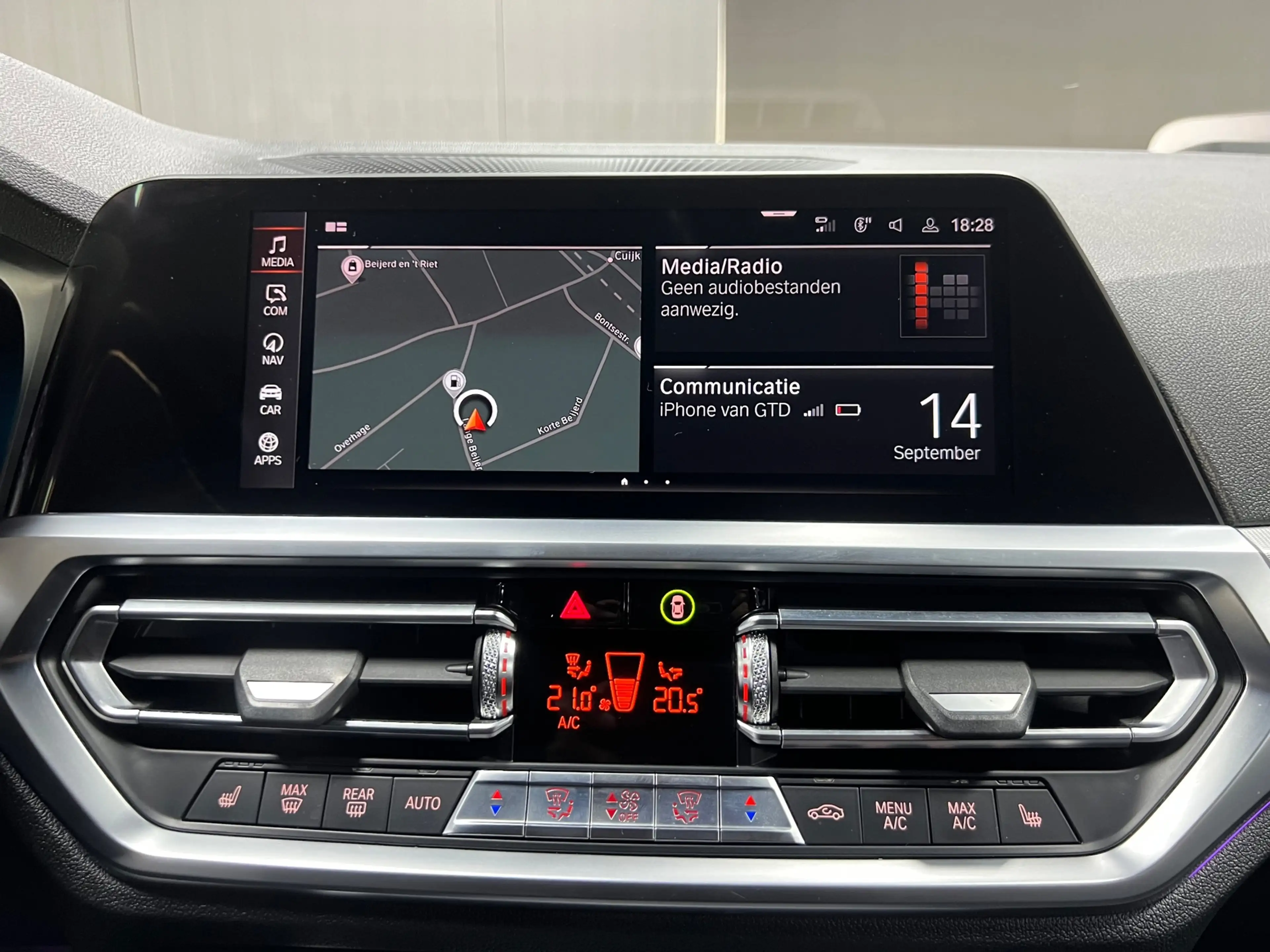 BMW 330 3-serie 330e High Executive | Camera | Alcantara | — photo 22