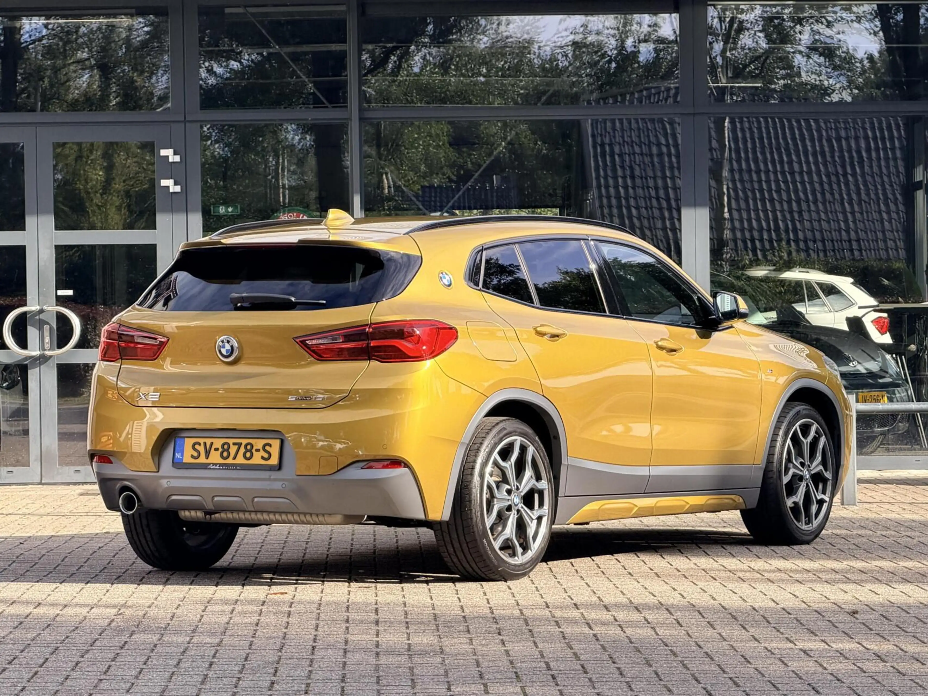 BMW X2 sDrive18i Executive | Automaat | M Sport | Trekhaa — photo 2