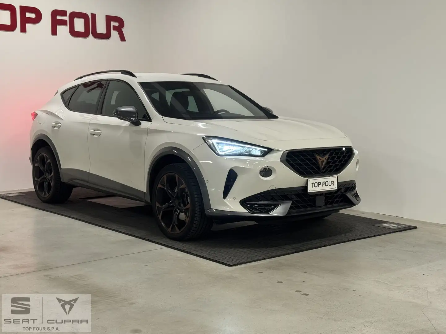 CUPRA Formentor CUPRA 1.5 TSI 110 kW (150 CV) Benzina Manuale 6 m Blanc - 1