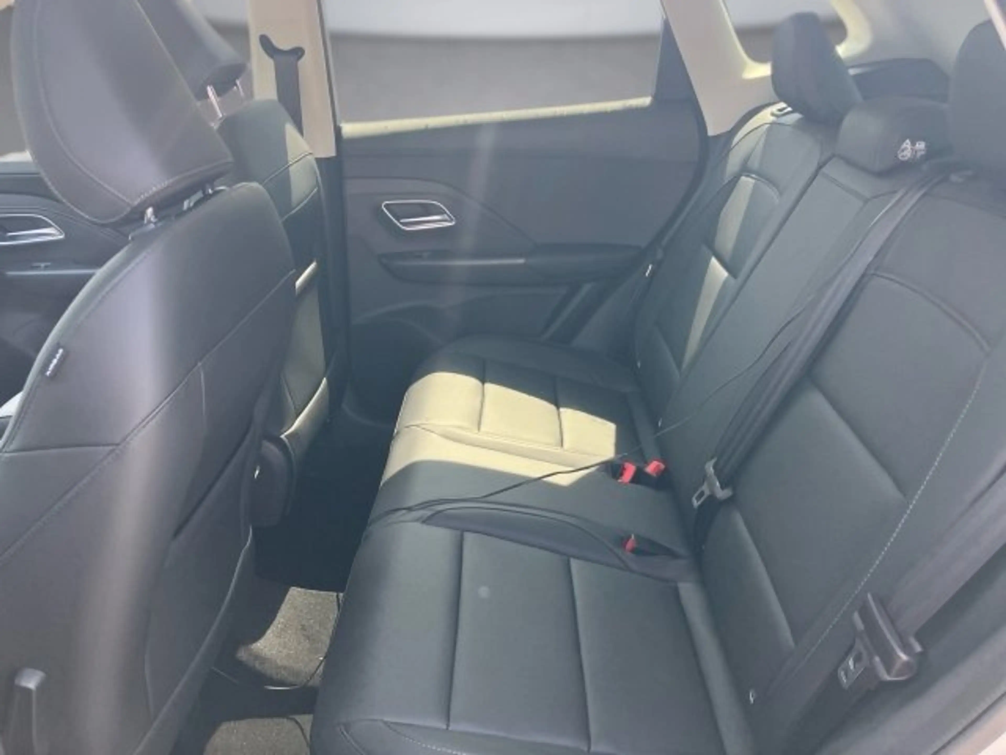 MG ZS HEV Luxury MY26 — photo 12