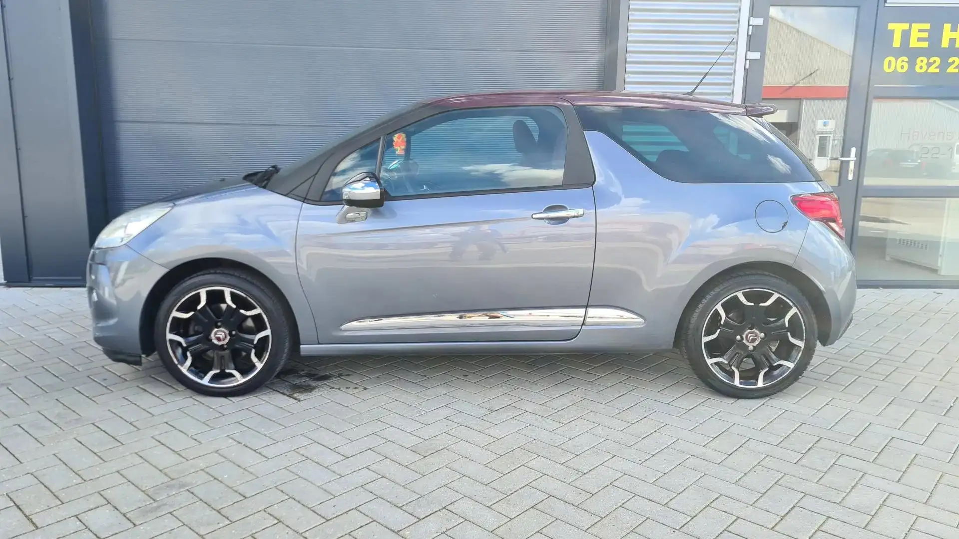 Citroen DS3 1.6 THP Sport Chic Grijs - 2