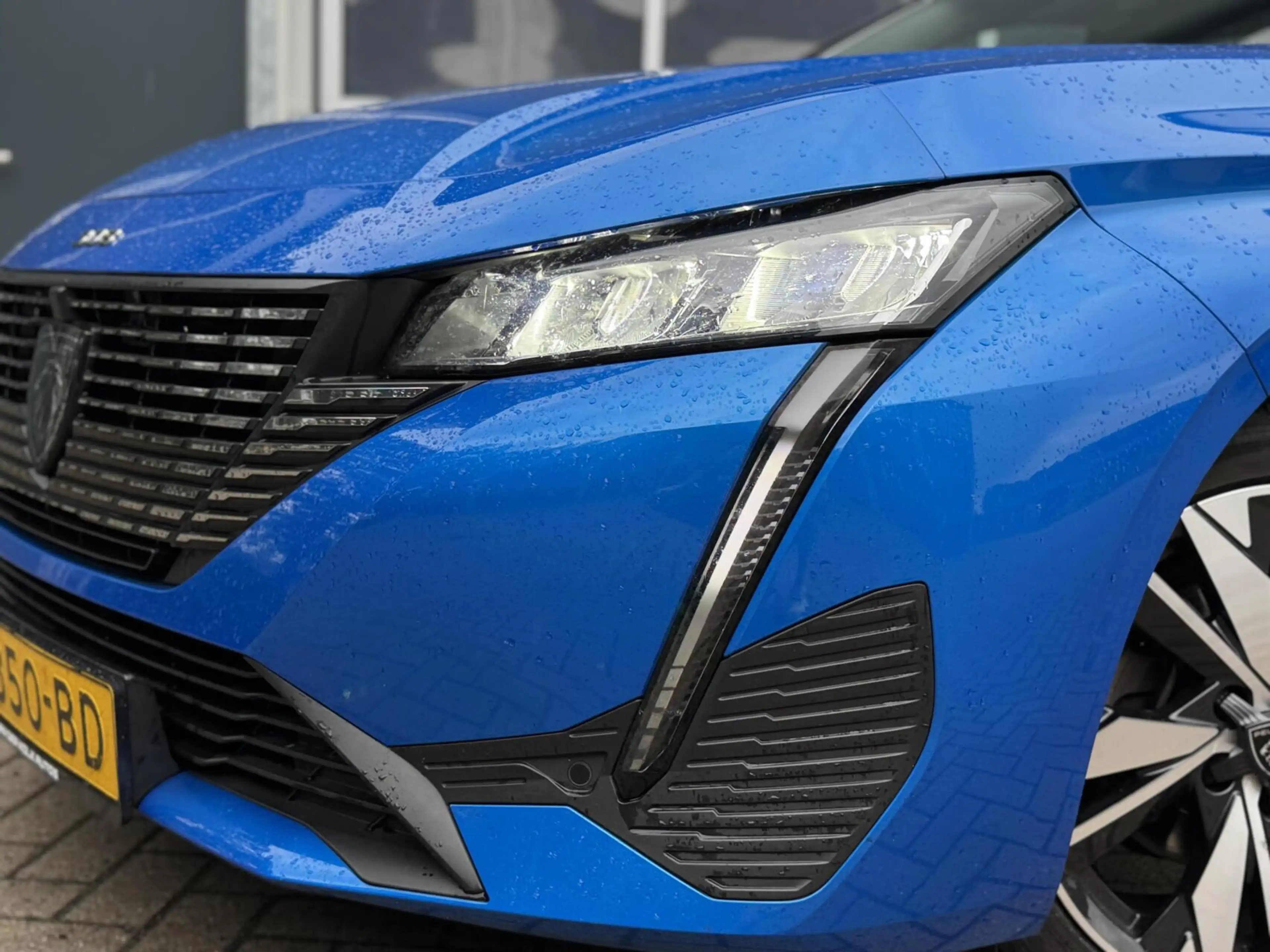 Peugeot 308 1.2 PureTech Allure — photo 22