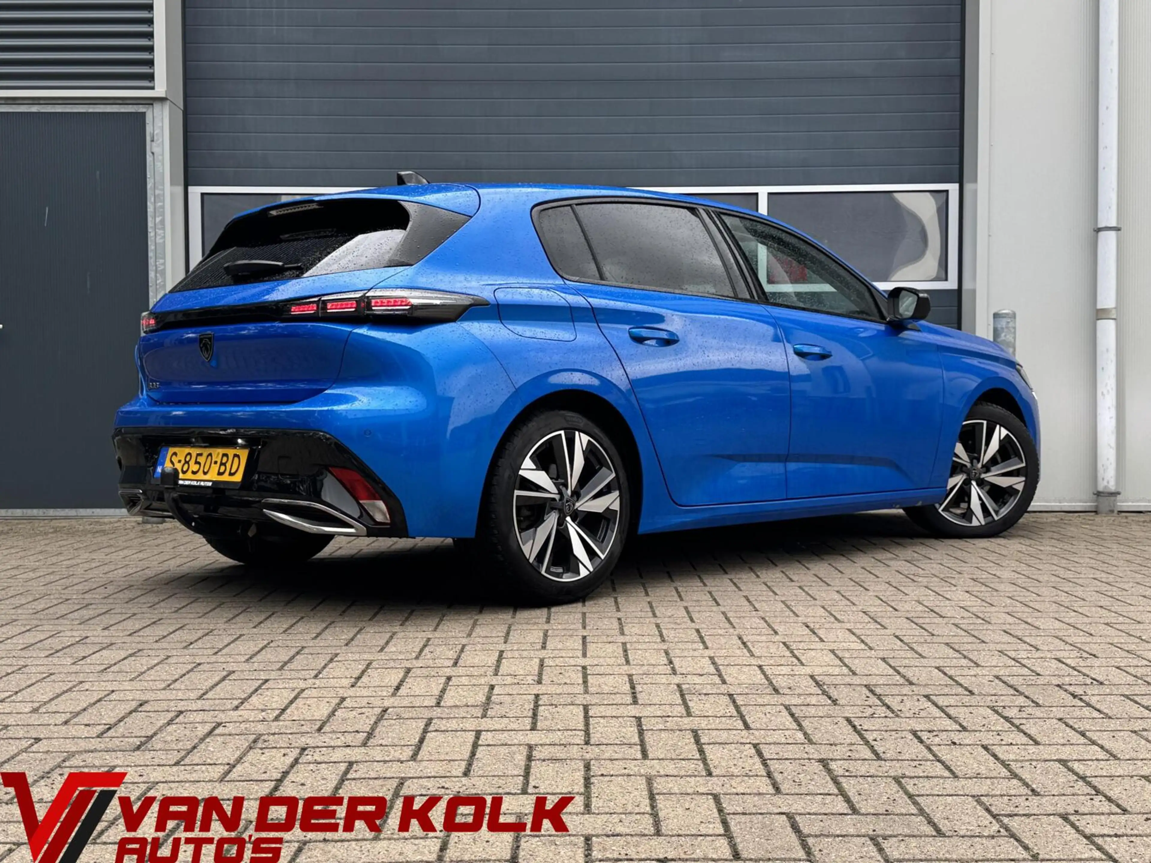 Peugeot 308 1.2 PureTech Allure — photo 2