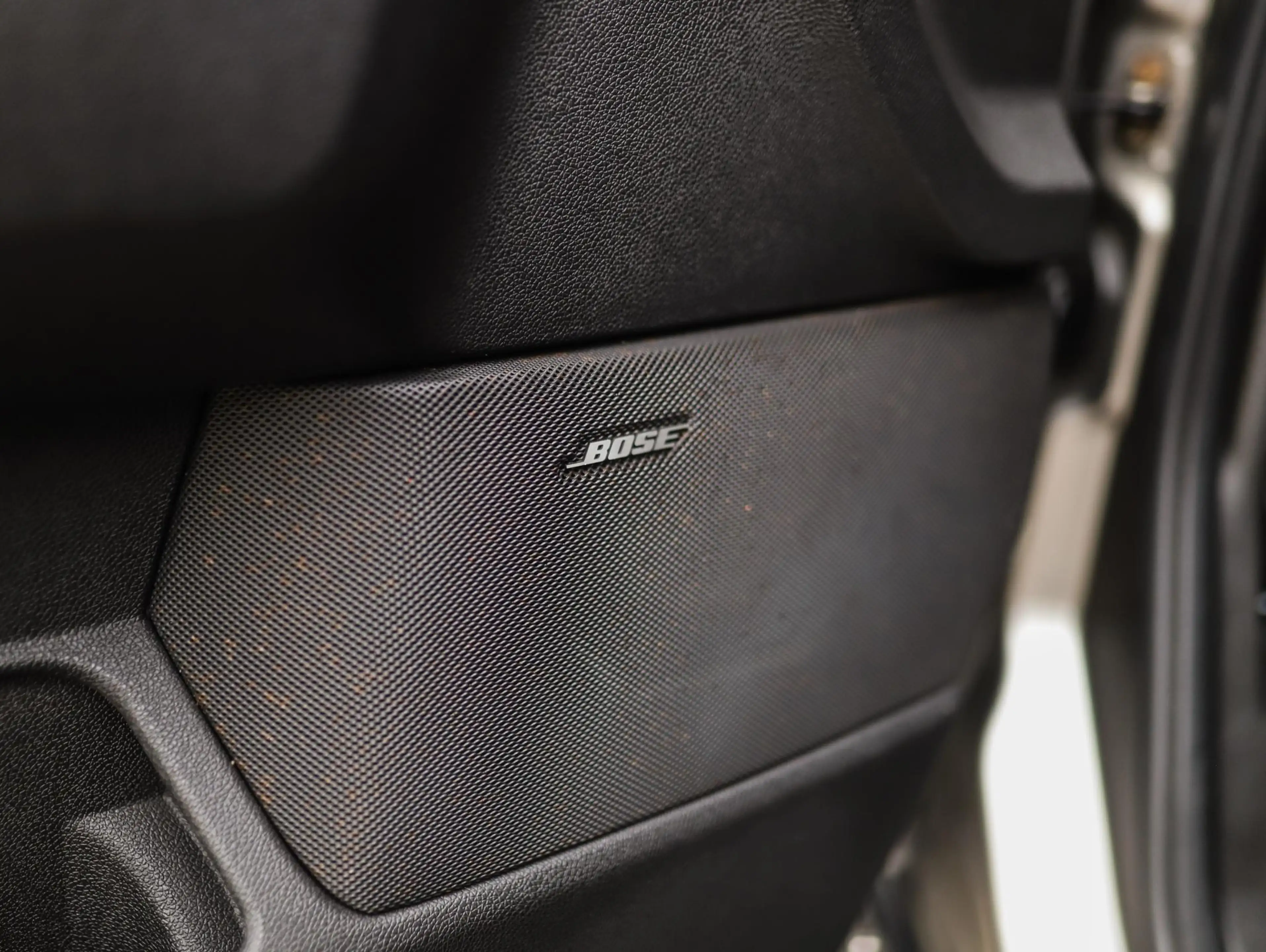 HUMMER H2 6.2 V8 SUT Luxury Limited | Pano | Bose | Camera | — photo 40