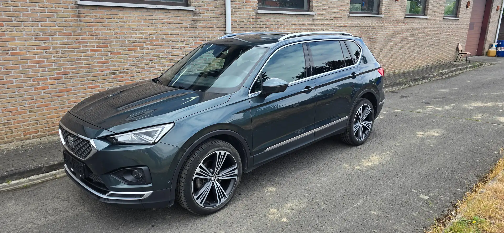 SEAT Tarraco Tarraco 1.5 TSI Xcellence 7 places toit ouvrant pa Grijs - 1