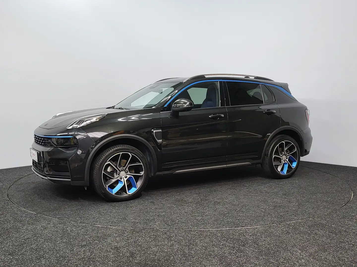 Lynk & Co 01 1.5 Turbo PHEV ~ Led ~ 360 ~ Pano ~ PDC ~MegaStock Blau - 1