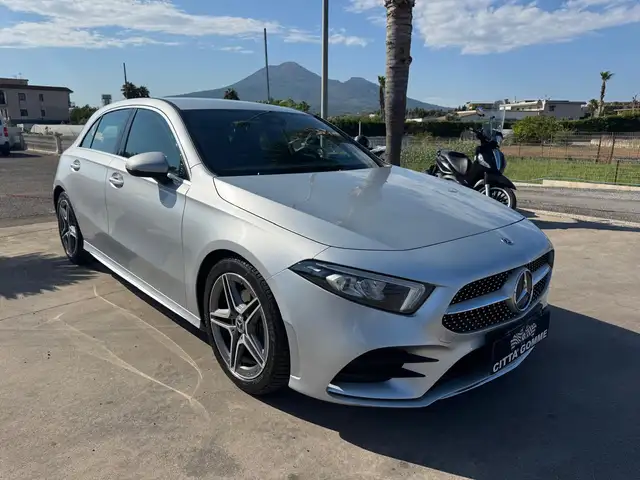 Mercedes-Benz 180 Mercedes A180 d Premium 1.5 dci 116cv 11/2019 Full