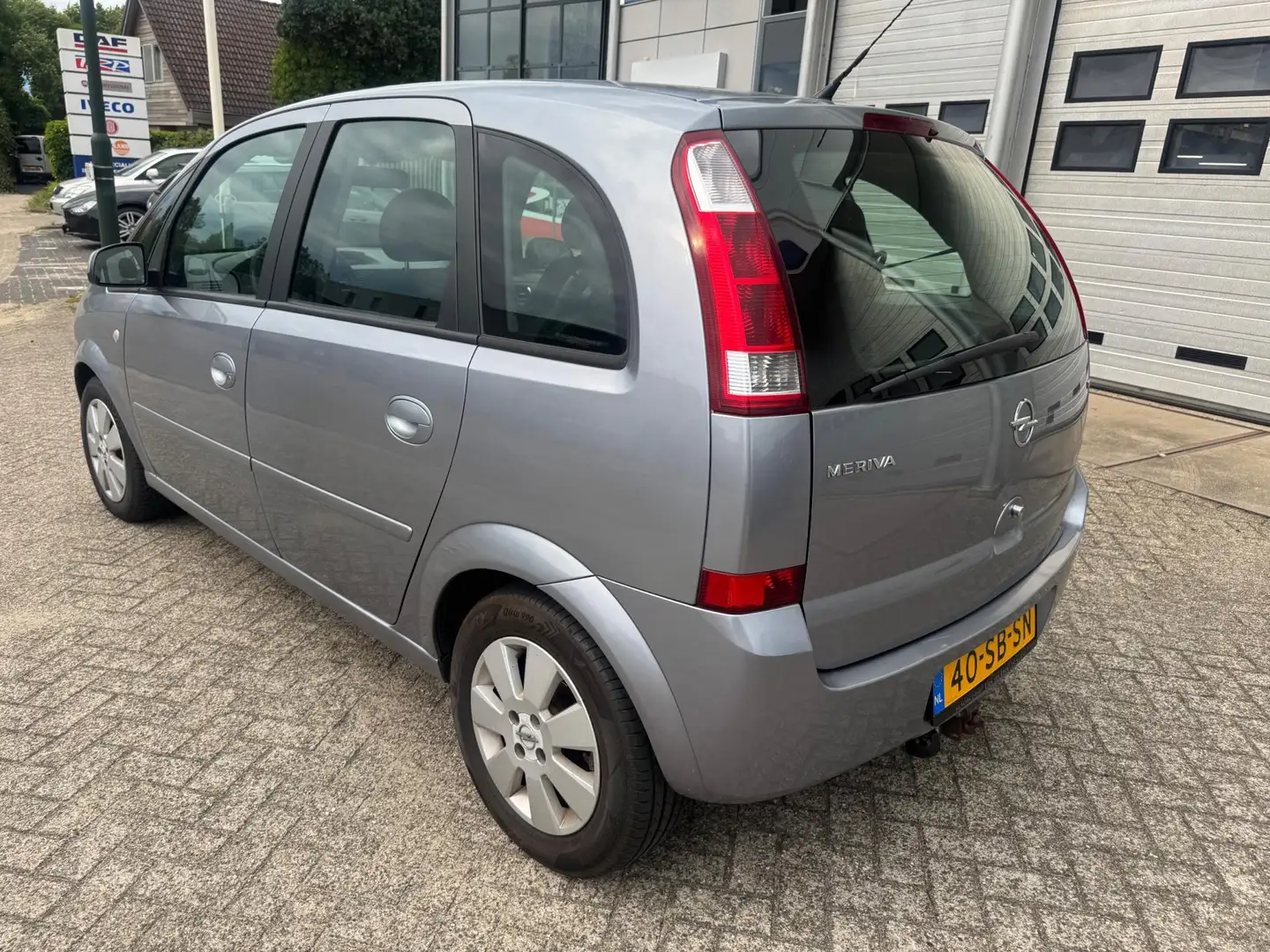 Opel Meriva 1.6-16V Cosmo AUTOMAAT AIRCO TREKHAAK Gri - 2
