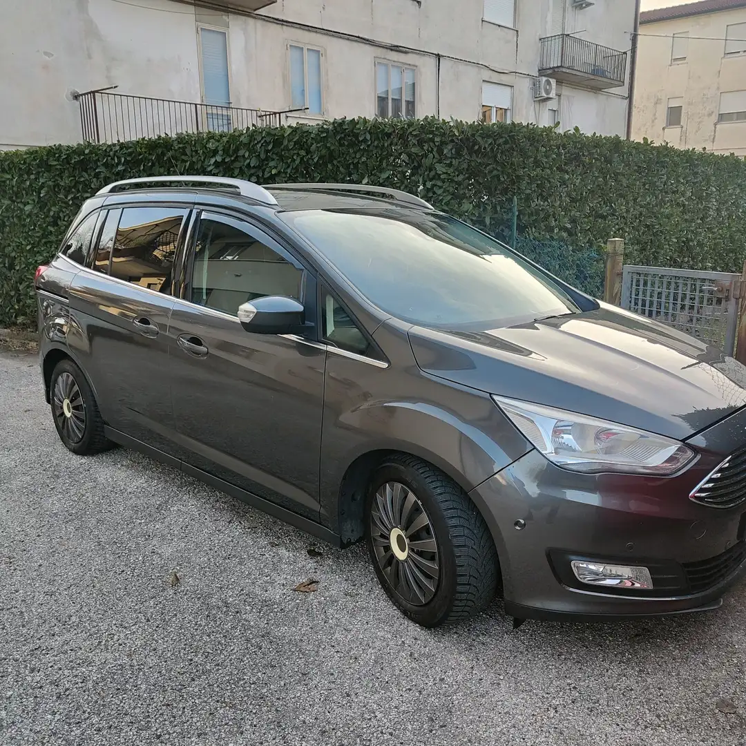 Ford Grand C-Max Titanium - 2