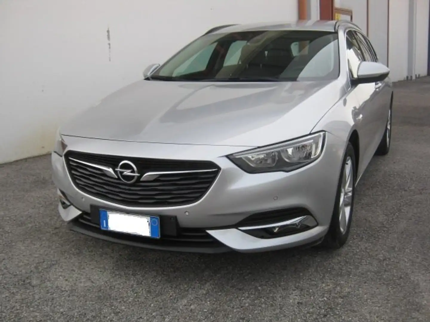 Opel Insignia ST 1.6 CDTI Business 136CV S&S Aut. Cambio Rotto Silber - 1