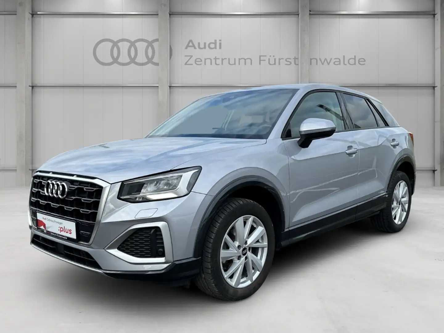Audi Q2 35 TFSI advanced StandHZG Soundsystem LED El. Heck Silber - 1
