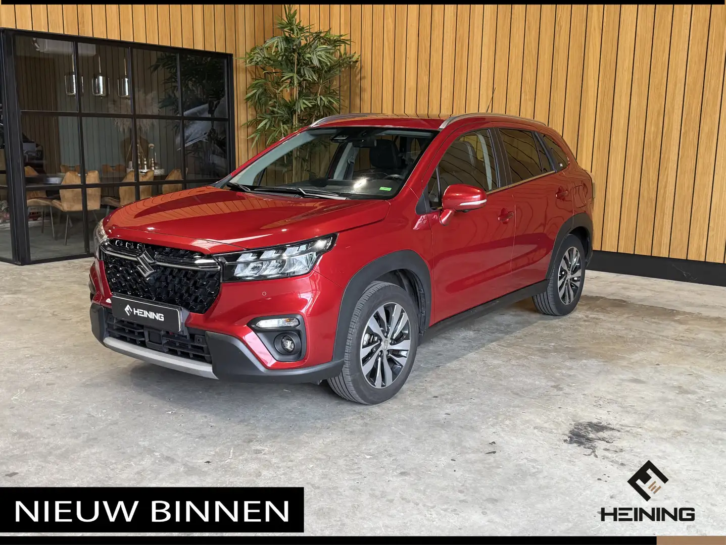 Suzuki S-Cross 1.5 Hybrid Style.Automaat. Panoramadak. Trekhaak. Rood - 1