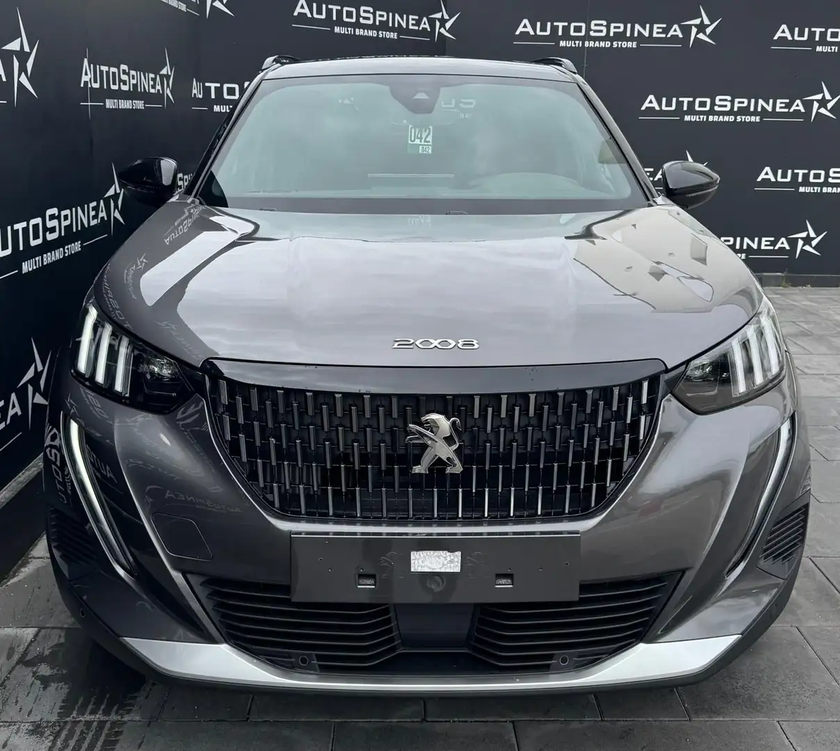 Peugeot 2008 PureTech 130 S&S EAT8 GT #sedriscaldati #telecame Gris - 2