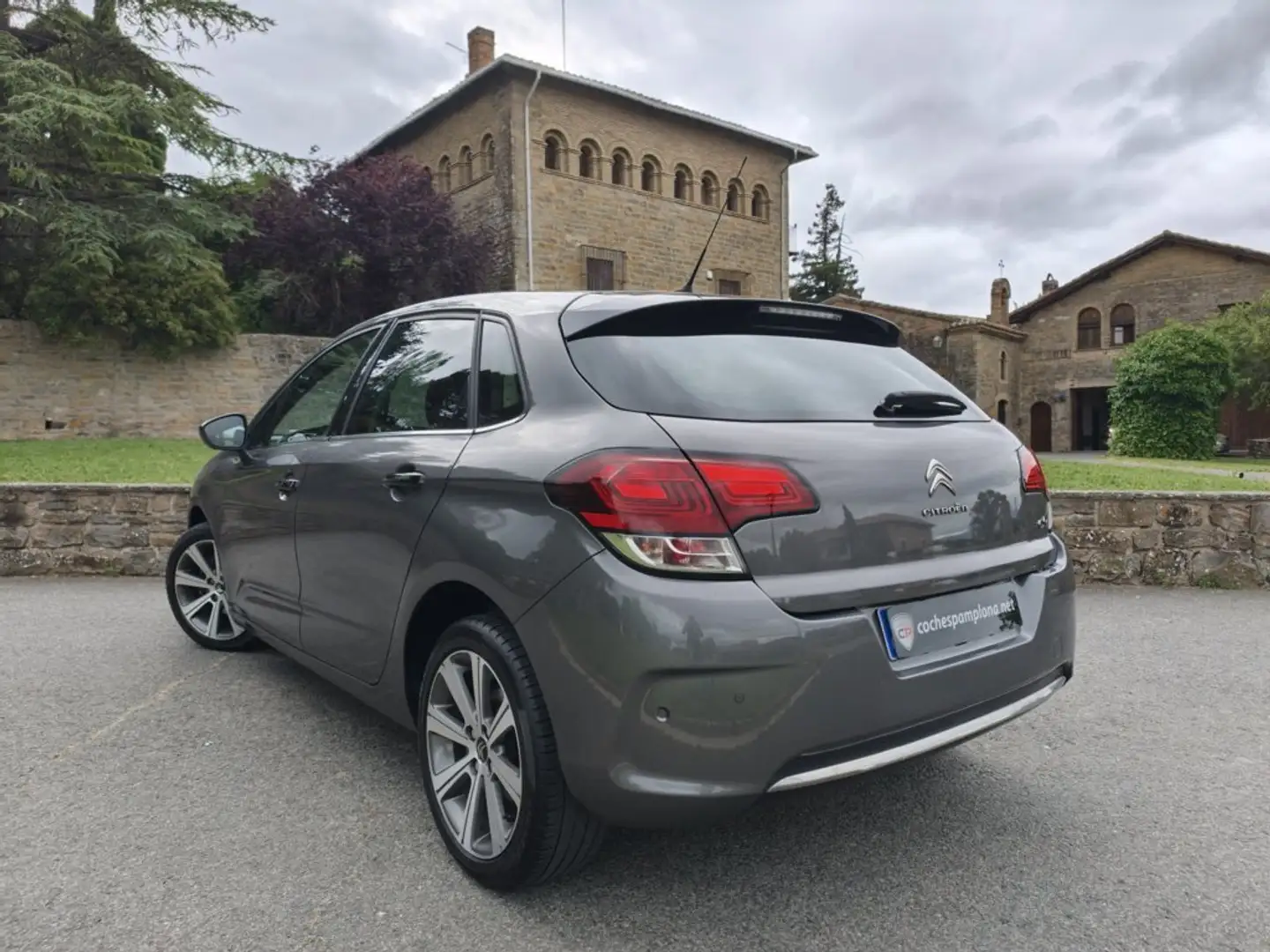 Citroen C4 1.2 PureTech S&S Feel Edition 130 Gris - 2